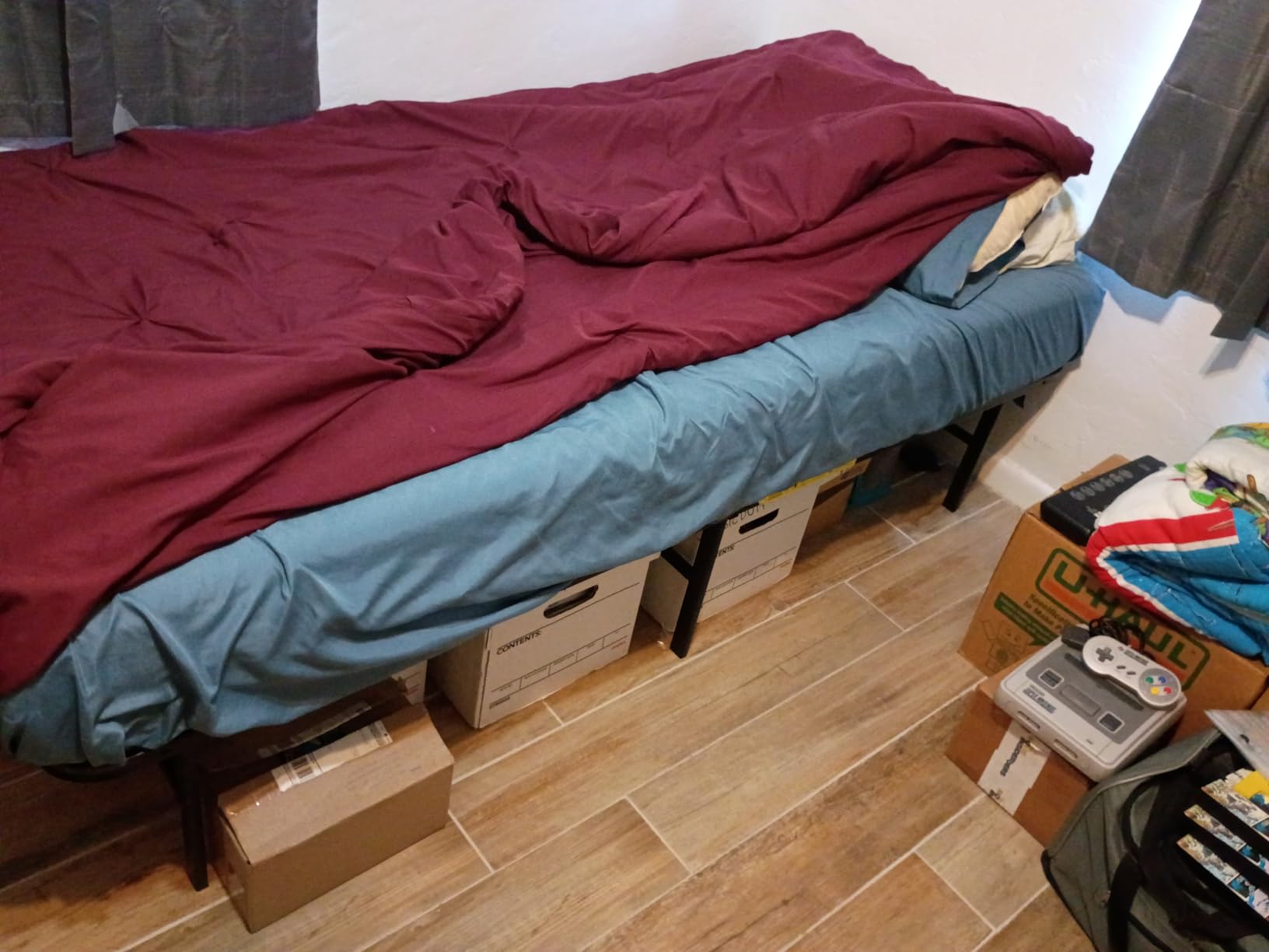 Amazon Basics Bed Frame with Storage, Foldable Metal Platform, Sturdy Steel, No Box Spring Needed, 14 inches High, Tool-Free Easy Assembly, Noise-Free, King Size, Black customer photo 1