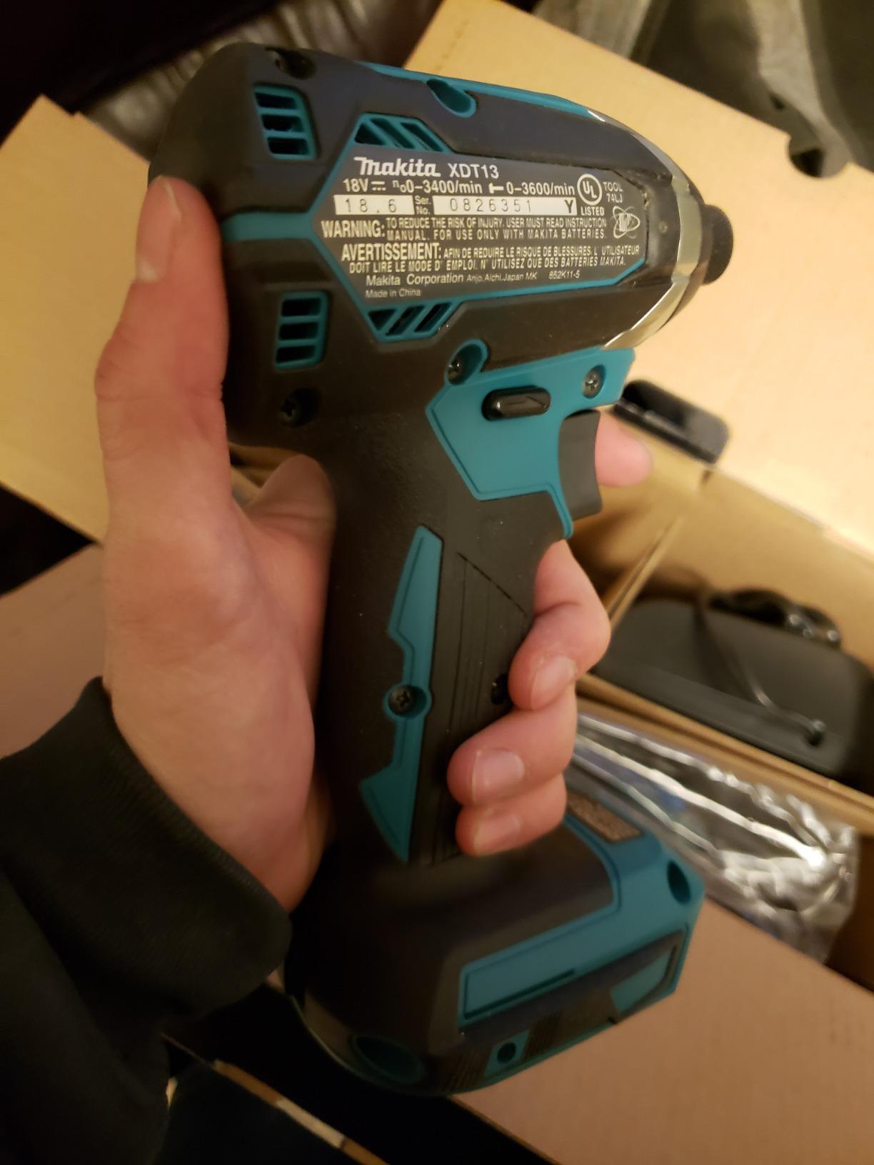 Makita XDT131 18V LXT® Lithium-Ion Brushless Cordless Impact Driver Kit (3.0Ah) customer photo 1