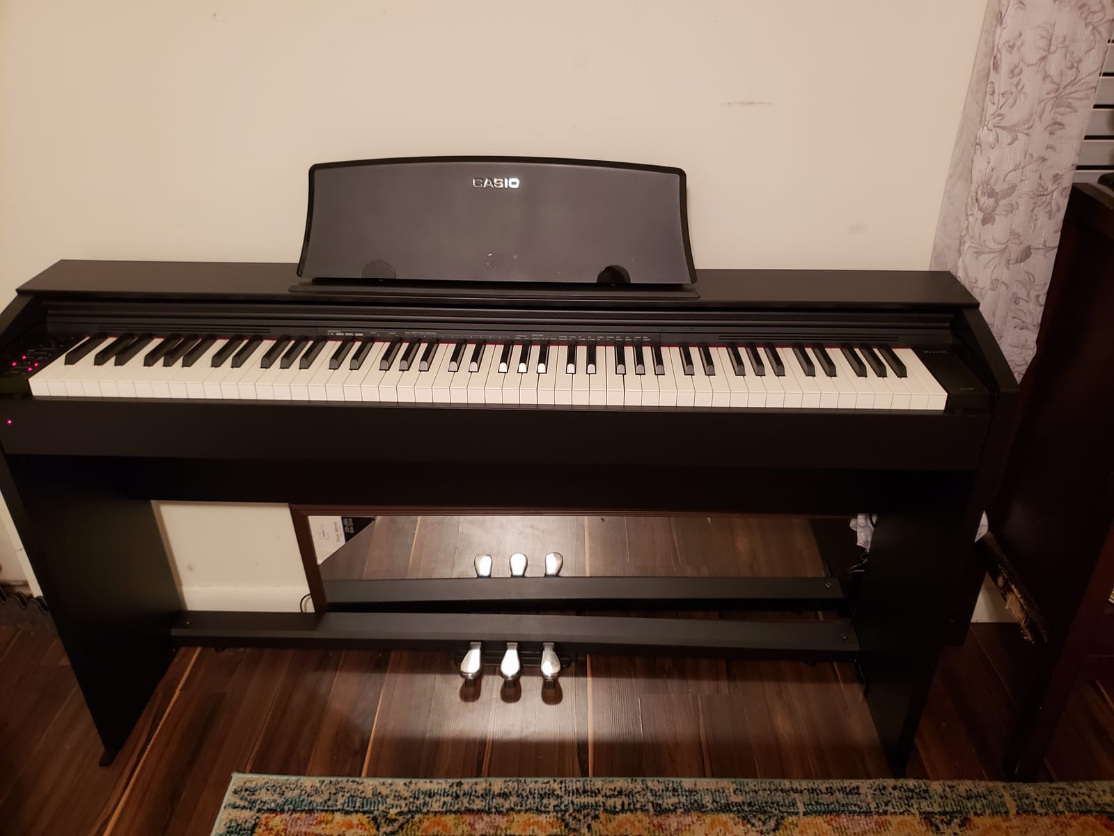 Casio Privia PX-770 – 88-Key Weighted Console Digital Piano | Tri-Sensor II Scaled Hammer Action Keys | AiR Sound Source, 19 Tones, Concert Play, 16W Stereo Speakers, USB-MIDI | Elegant Black Cabinet customer photo 2