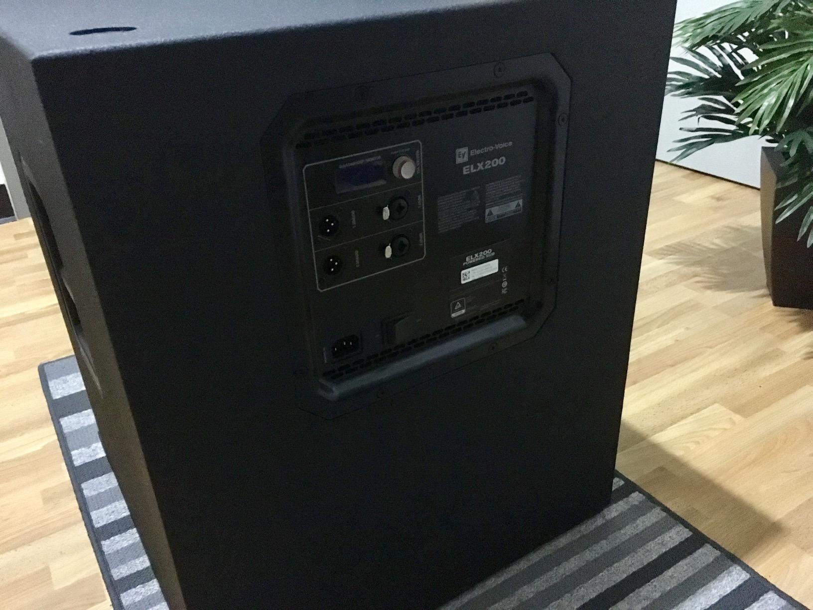 Electro-Voice ELX200-18SP 18