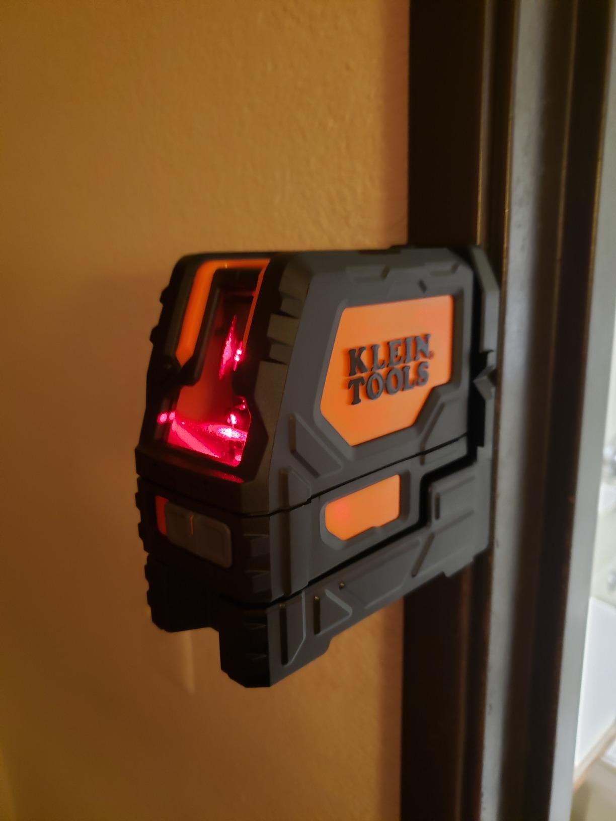 Klein Tools 93LCLS Self-Leveling Class II (≤ 1mW) Laser Level with Bright Red Cross Lines and Plumb Spot, Magnetic and Ceiling Clamp Mounting customer photo 1