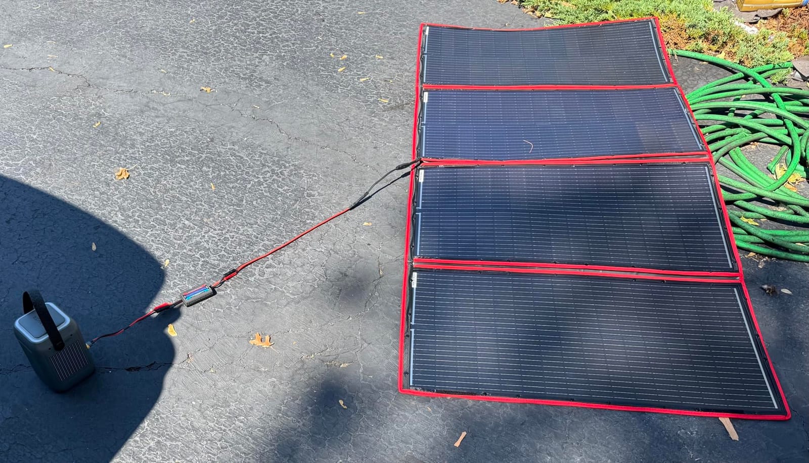 DOKIO 200W Portable Foldable Solar Panel Kit for 12V Battery Charging customer photo 2