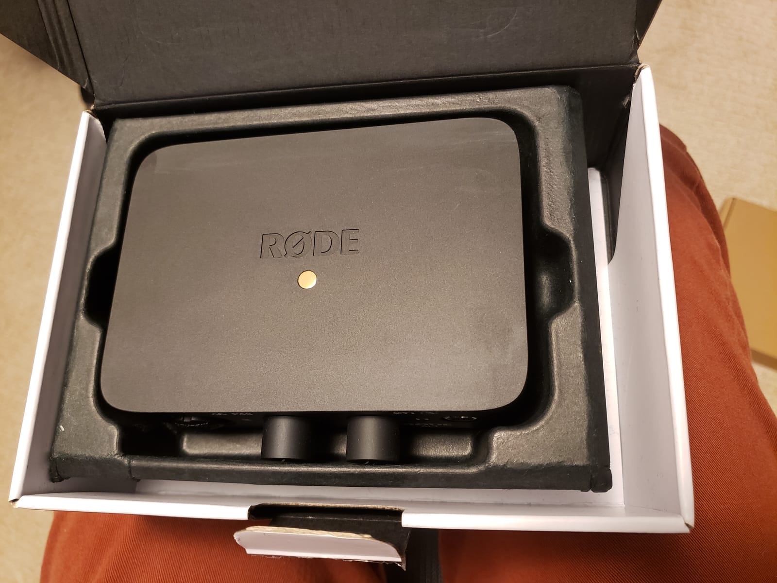 Rode AI-1 USB Audio Interface , Black customer photo 2