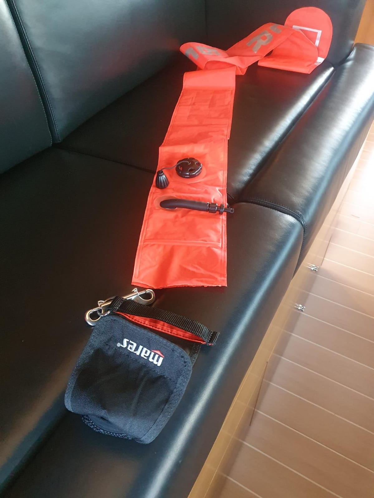 Mares Diver Marker Buoy - All in One | 180cm Height Highly Visible Scuba Diving Surface Marker Buoy (DSMB) customer photo 2