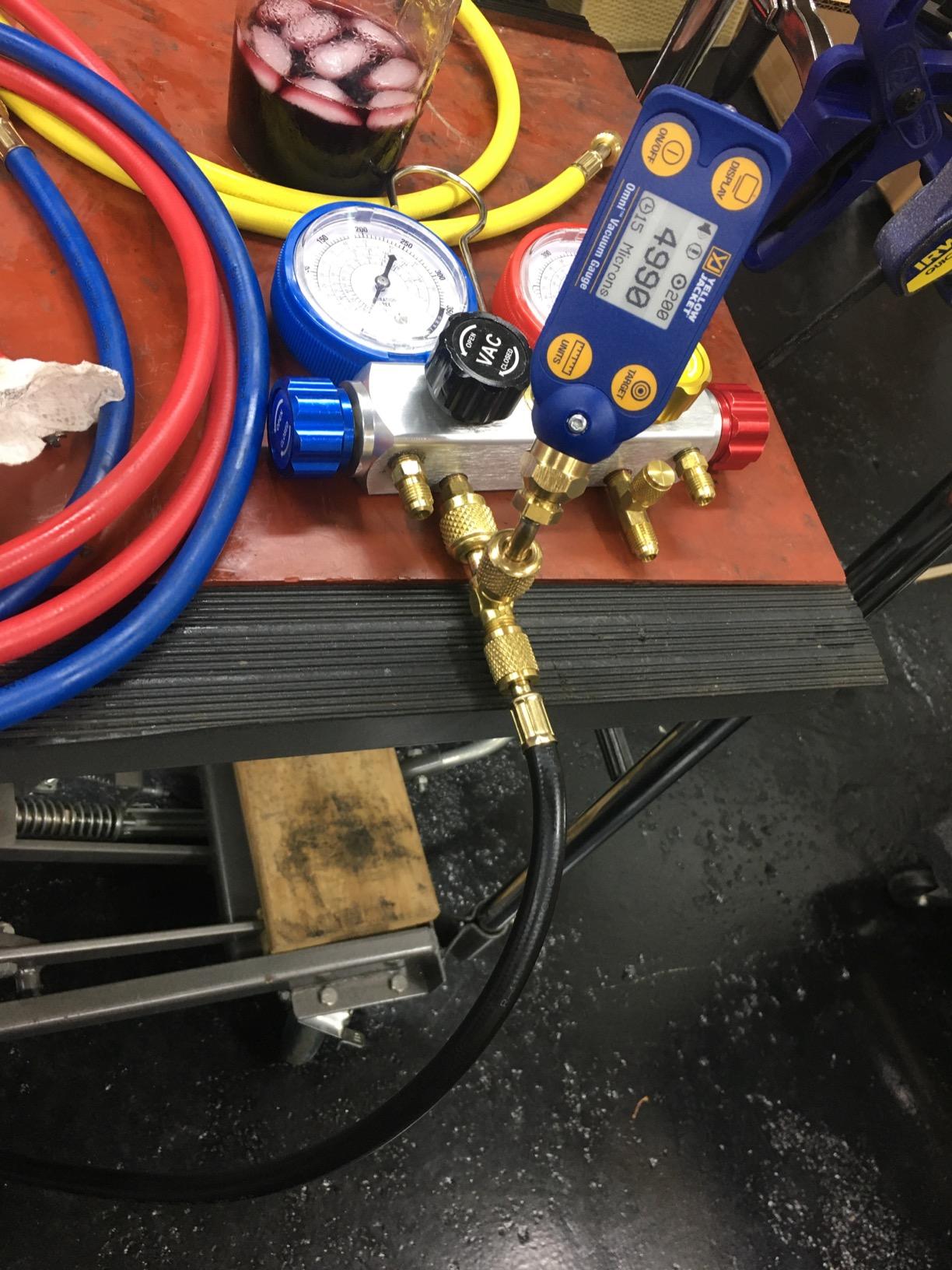 OMT 4 Way Automotive AC Diagnostic Manifold Gauge Set for R134a R410a R22 | Includes R134a Couplers Self-Sealing Piercing Can Taps R410a & 29° Adapter ; Solid Brass Build; Ideal for Auto Freon Recharge customer photo 1