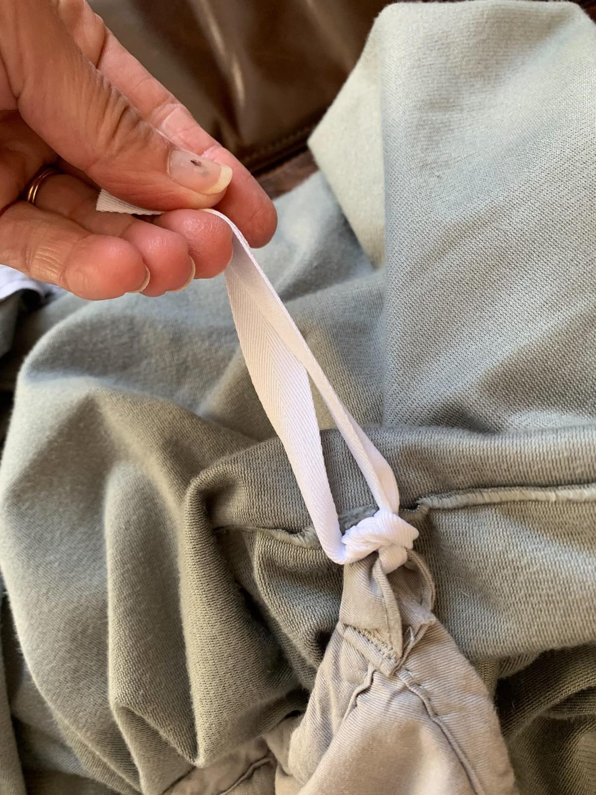 YnM Fuzzy Duvet Cover for Weighted Blankets with 8 Strings (Dark Grey, 48''x72'') customer photo 1