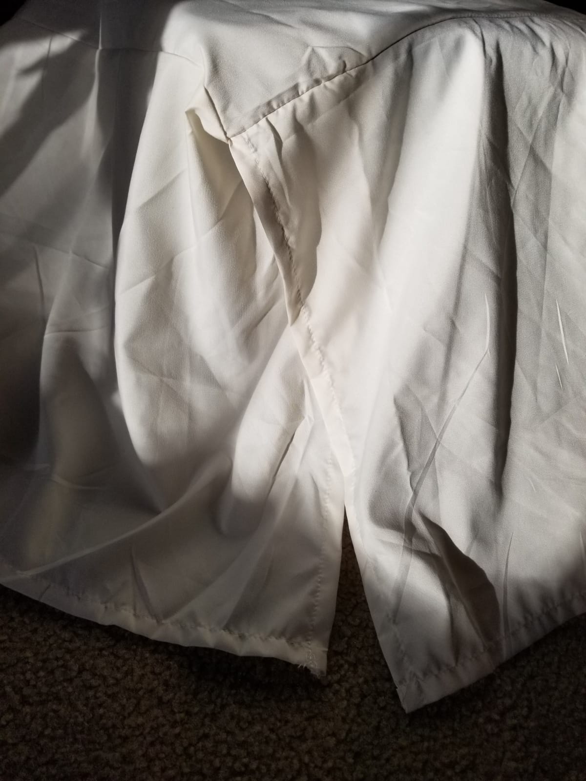 Amazon Basics Lightweight Pleated Bed Skirt, Machine Washable, Wrinkle and Fade Resistant, Queen, Black customer photo 2