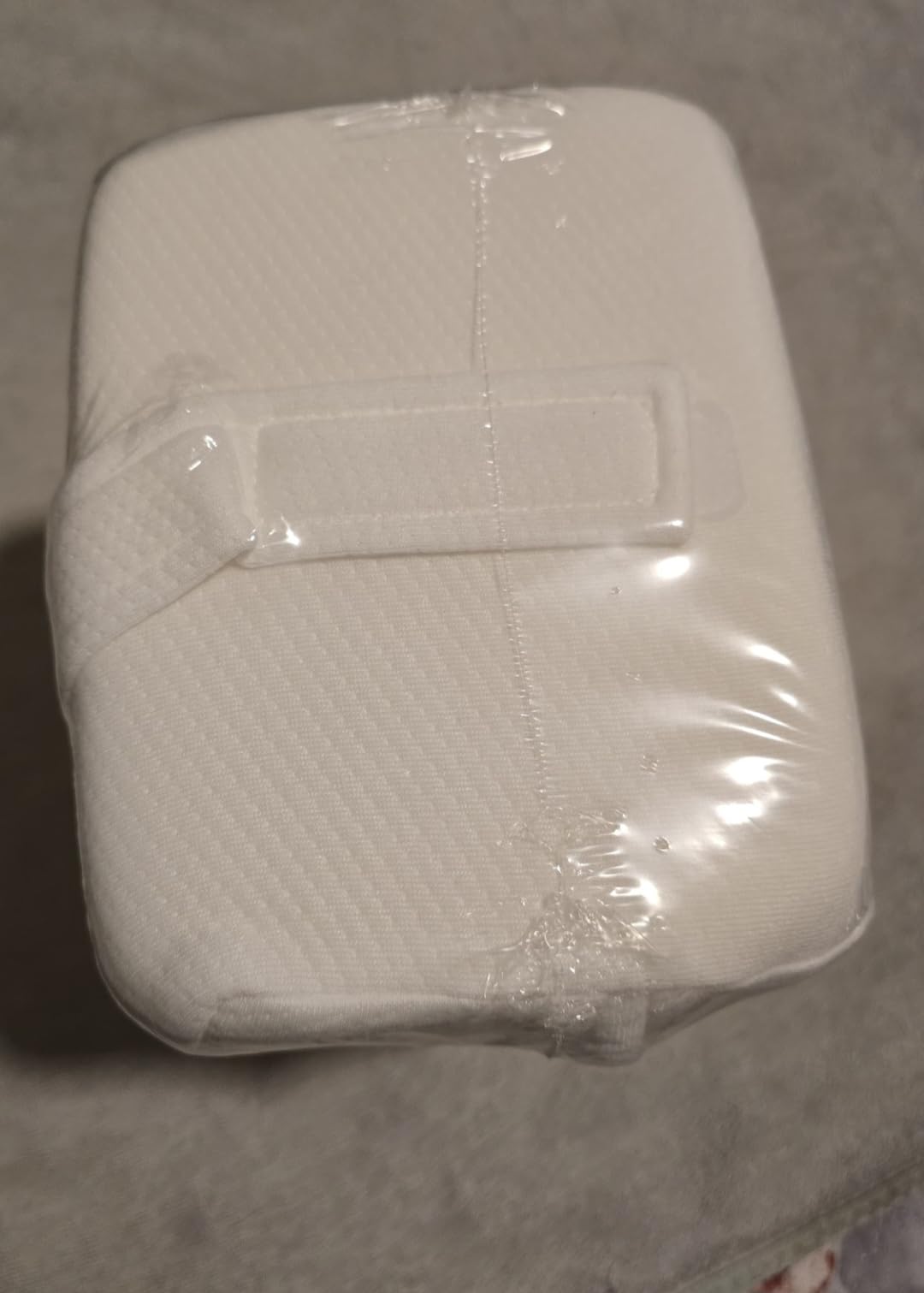 Everlasting Comfort Memory Foam Knee Pillow for Side Sleepers - Sciatica Pain Relief Pillow with Removable Strap Support customer photo 2