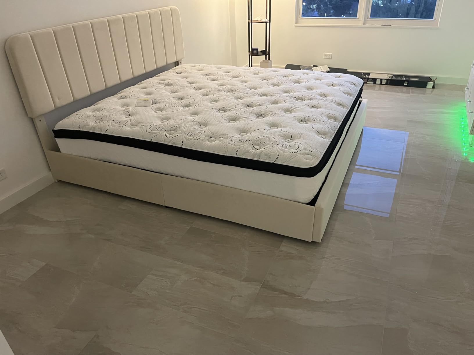 Signature Design by Ashley Chime 10 Inch Twin Hybrid Mattress in a Box | Medium Firm comfort twin mattress for kids rooms, Cooling gel memory foam and pocketed coils, Polyester damask cover customer photo 1
