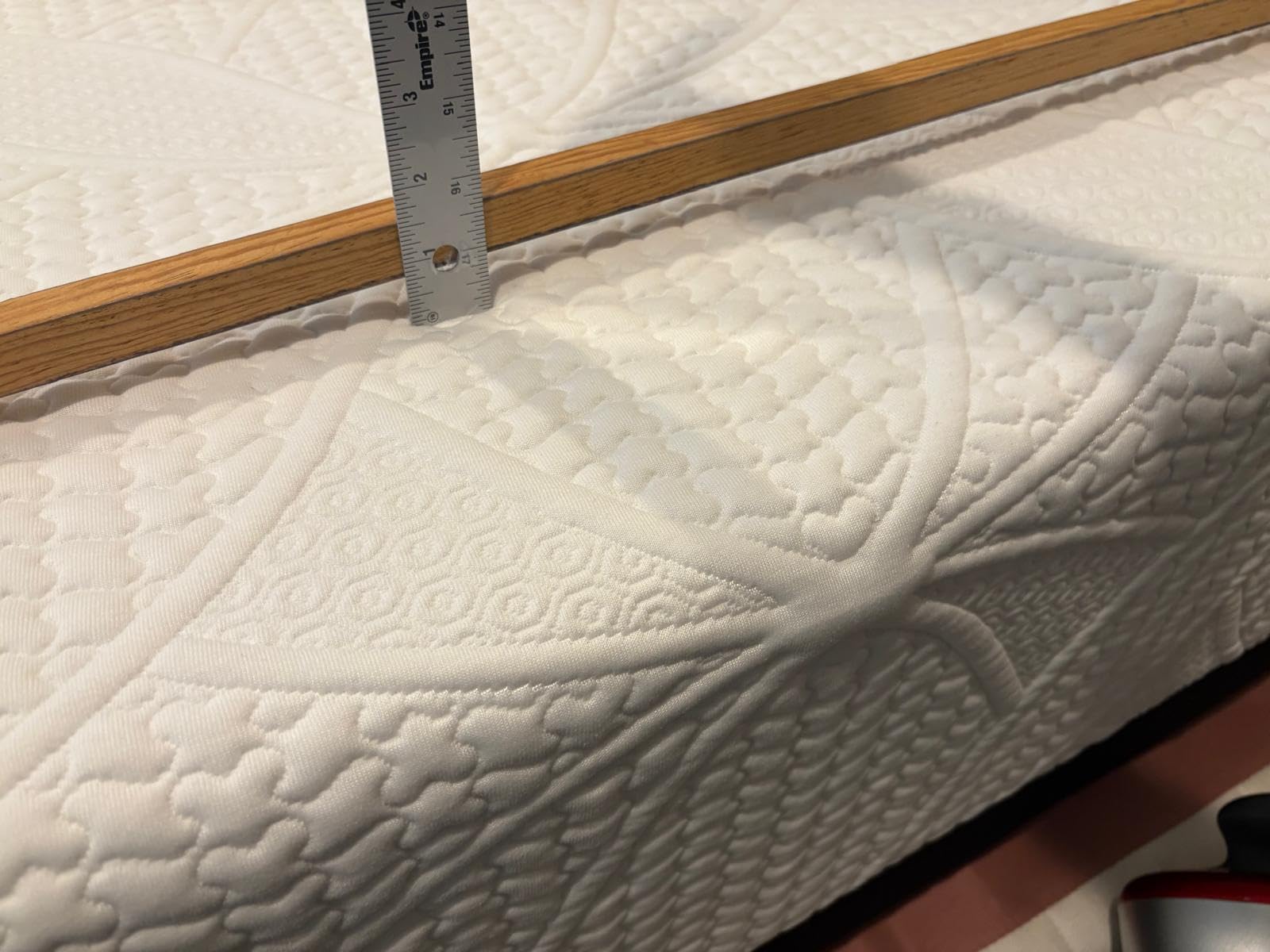 COOL GEL Chill Memory Foam 14-Inch Mattress with 2 Pillows, CertiPUR-US Certified, Mattress in a Box, King, White customer photo 1