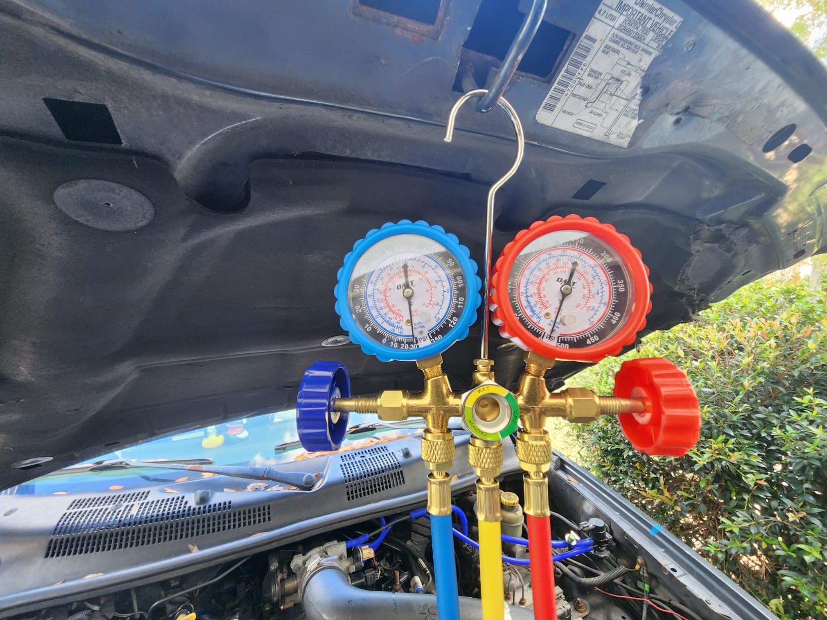 OMT AC Gauge Set for R134a, R12, R22, and R502, 5 ft Hoses customer photo 1