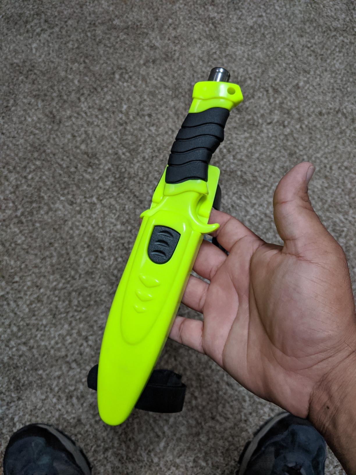 Stainless Steel Diving Snorkeling Safety Knife with Quick Release Adjustable Leg Straps & Locking Sheath, 5 inch Blade customer photo 2