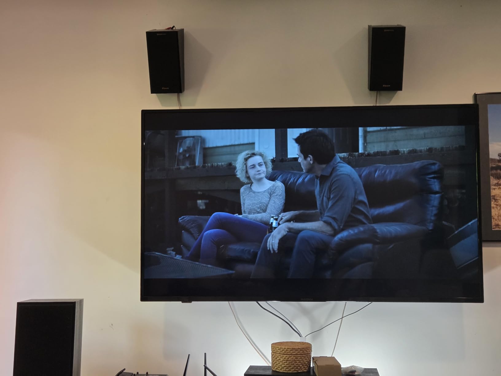 Klipsch R-41SA Powerful Detailed Home Speaker Set of 2 Black customer photo 1