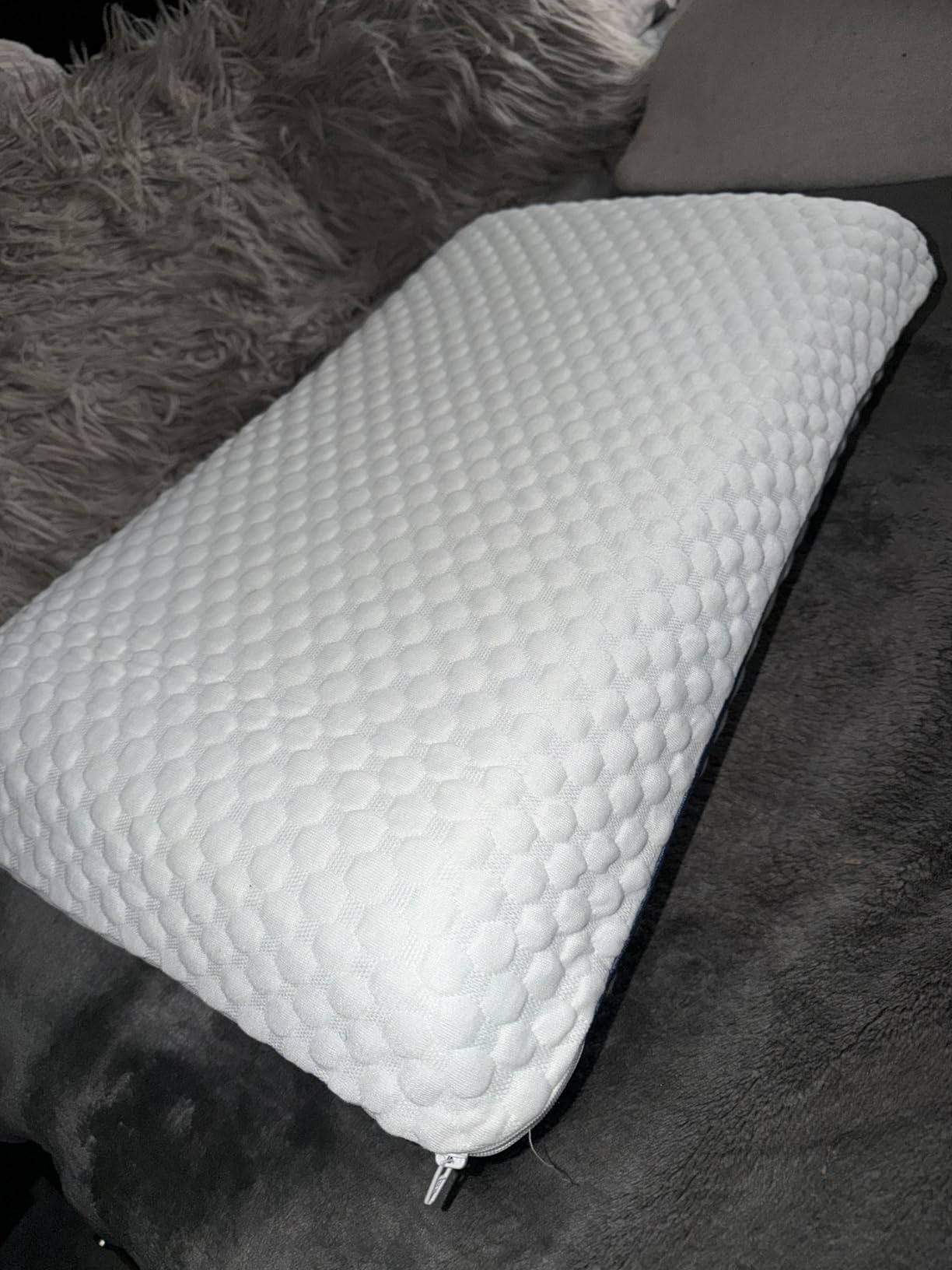 Weekender Cooling Gel Memory Foam Pillow for Sleeping - King Size, Ventilated Cooling Pillow for Side & Back Sleepers, Neck & Shoulder Support, Medium Firm, Washable Cover customer photo 1
