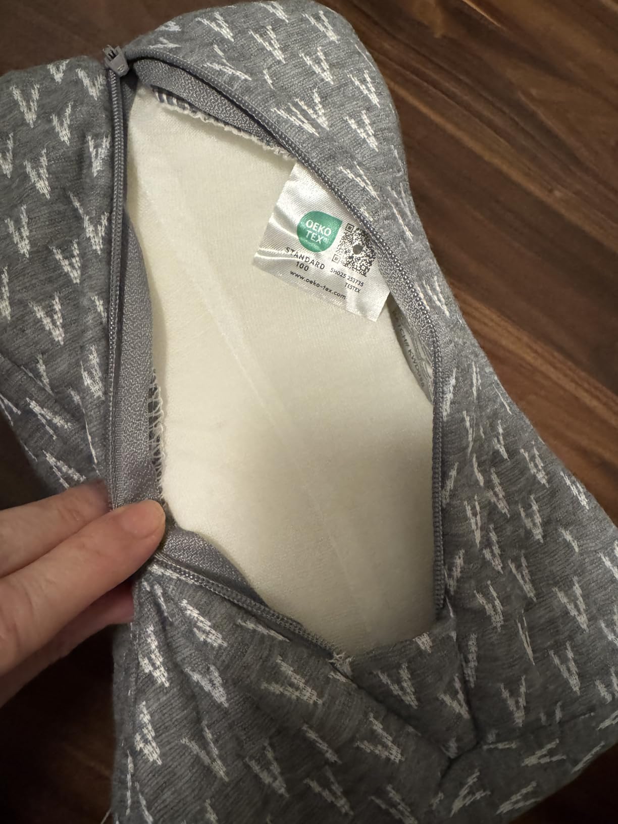 5 STARS UNITED Knee Pillow for Side Sleepers - Hip Pain Relief, Memory Foam Leg Cushion for Side Sleeping customer photo 2