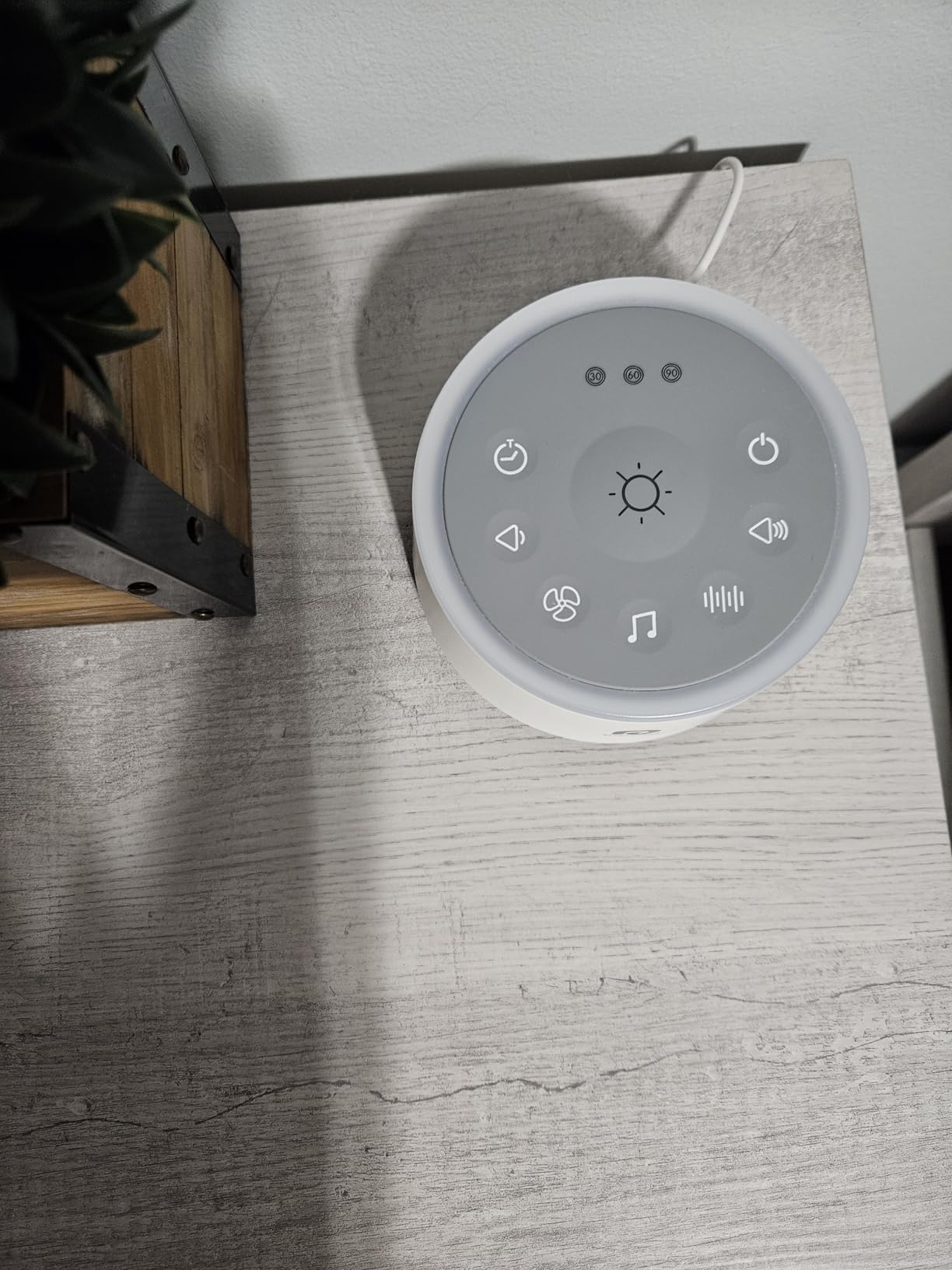 Dreamegg D1 Sound Machine Baby - White Noise Machine for Baby with Night Light, 24 High Fidelity Sounds, Timer & Memory Feature, Noise Machine with Nursery Lamps for Adults, Home, Office (White) customer photo 1