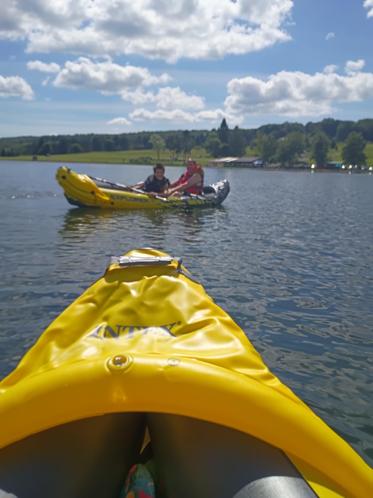 INTEX 68307EP Explorer K2 Inflatable Kayak Set: Deluxe 86in Kayak Paddles and High-Output Pump – Adjustable Seats with Backrest – Removable Skeg – 2-Person – 400lb Weight Capacity, 2 Pack customer photo 1
