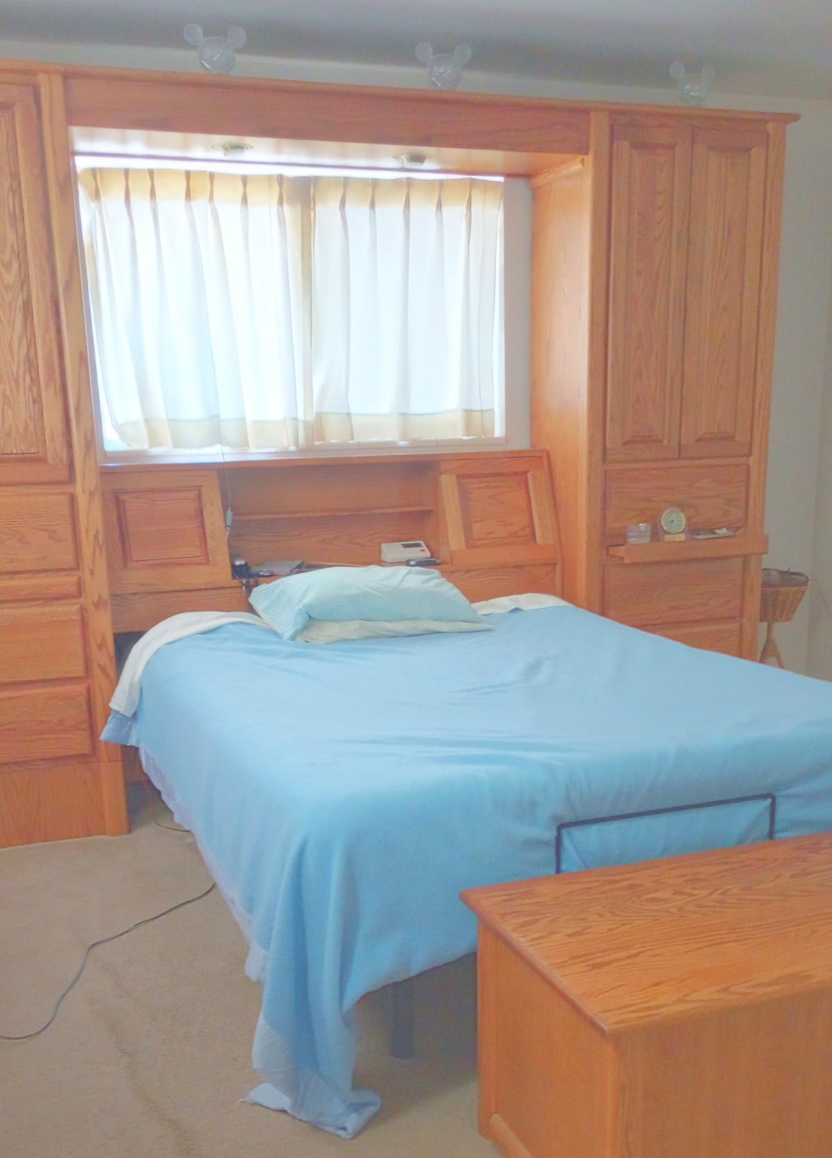 Lucid L300 Adjustable Bed Frame - USB - Memory Position - Remote, Full customer photo 2