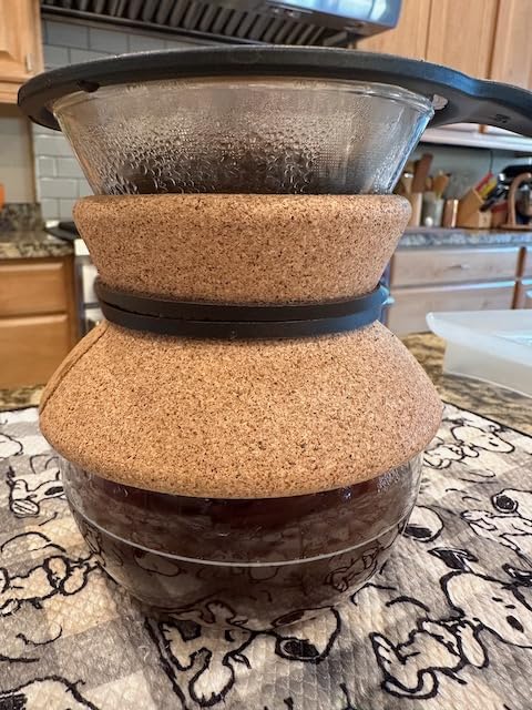 Bodum 34oz Pour Over Coffee Maker, High-Heat Borosilicate Glass with Reusable Stainless Steel Filter and Cork Grip - Made in Portugal customer photo 1