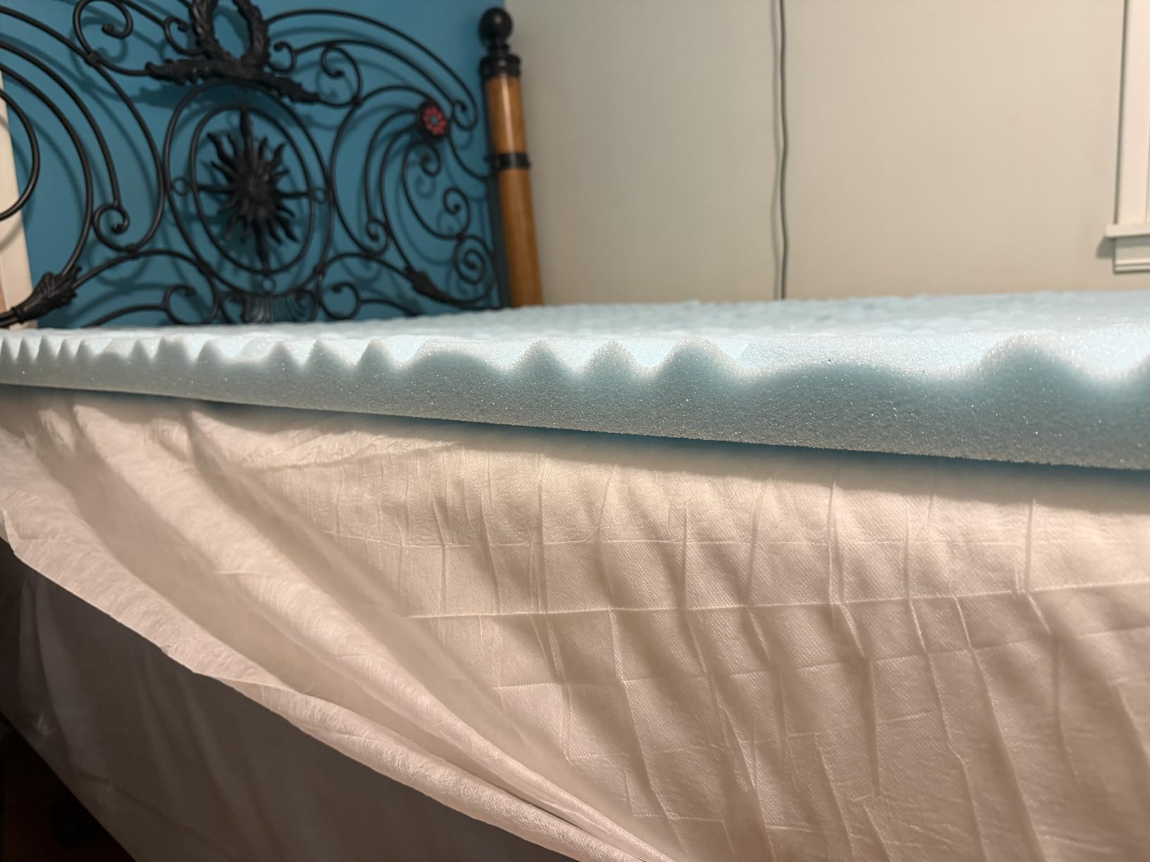 LUCID 2 Inch Gel Memory Foam Mattress Topper, Twin XL size - 5 Zones - Cooling Gel Infusion - CertiPur Certified Foam customer photo 2