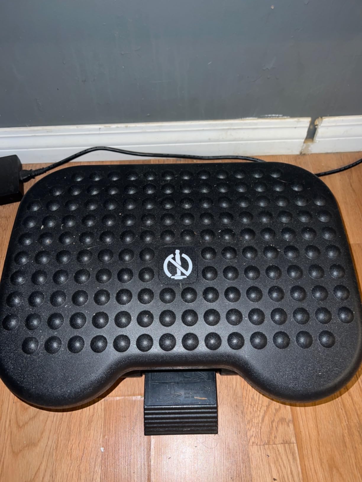 HUANUO Adjustable Foot Rest for Under Desk with Massage Surface and Tilt | 3 height positions, large non-skid platform, pre-assembled foot stool for work, study and home office, ergonomic leg support customer photo 2
