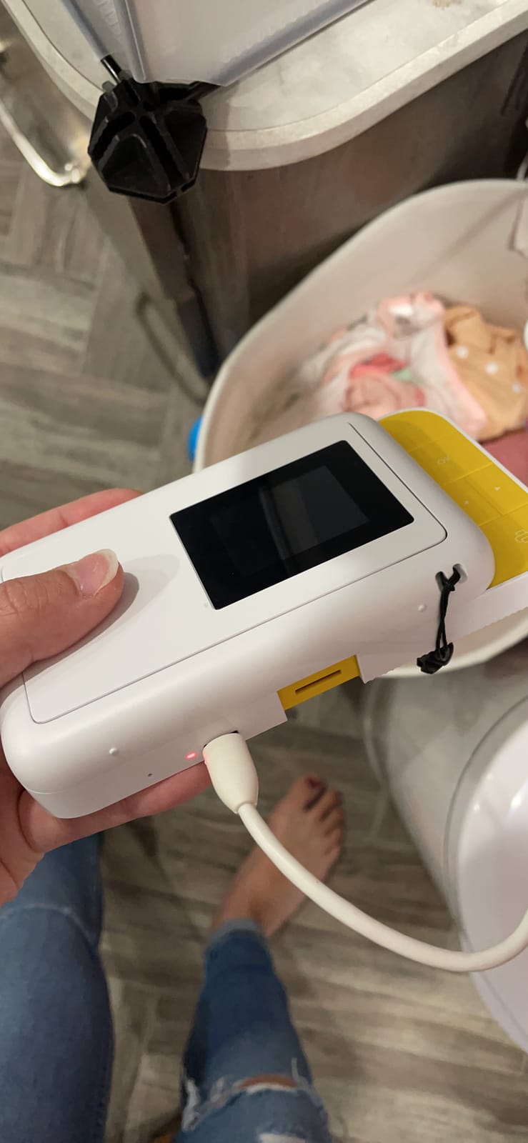 Kodak Smile Instant Print Digital Camera – Slide-Open 10MP Camera w/2x3 ZINK Printer (White/Yellow) customer photo 1