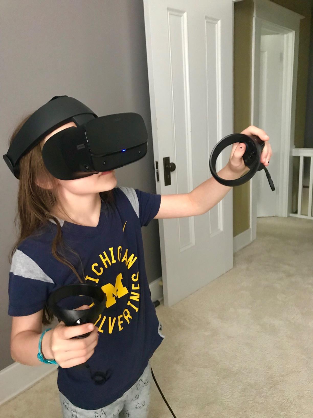 Oculus Rift S PC-Powered VR Gaming Headset customer photo 1