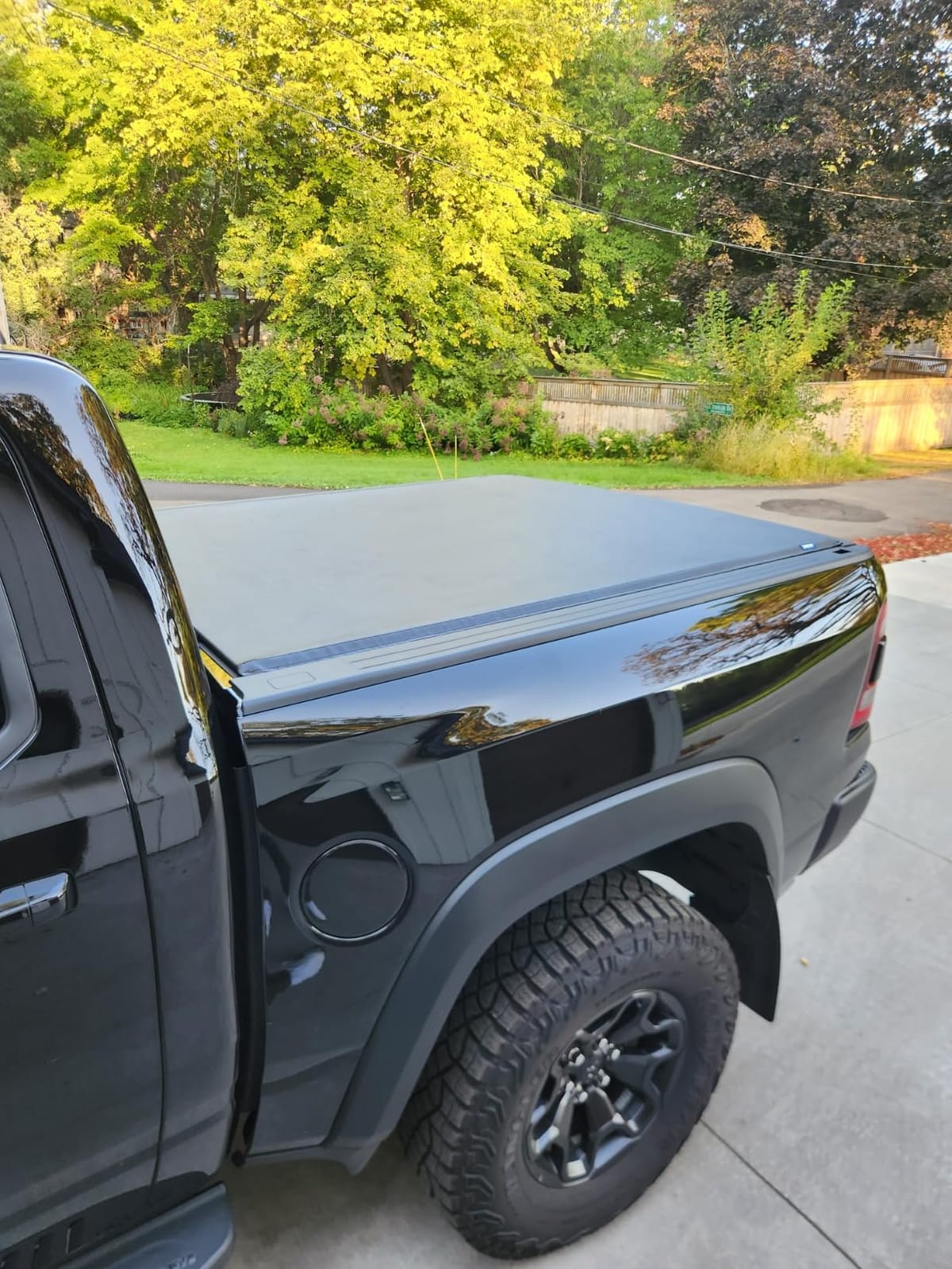 Tonno Pro Lo Roll, Soft Roll-up Truck Bed Tonneau Cover | LR-2055 | Fits 2019 - 2023 Dodge Ram 1500, w/o Multifunction tailgate 5' 7