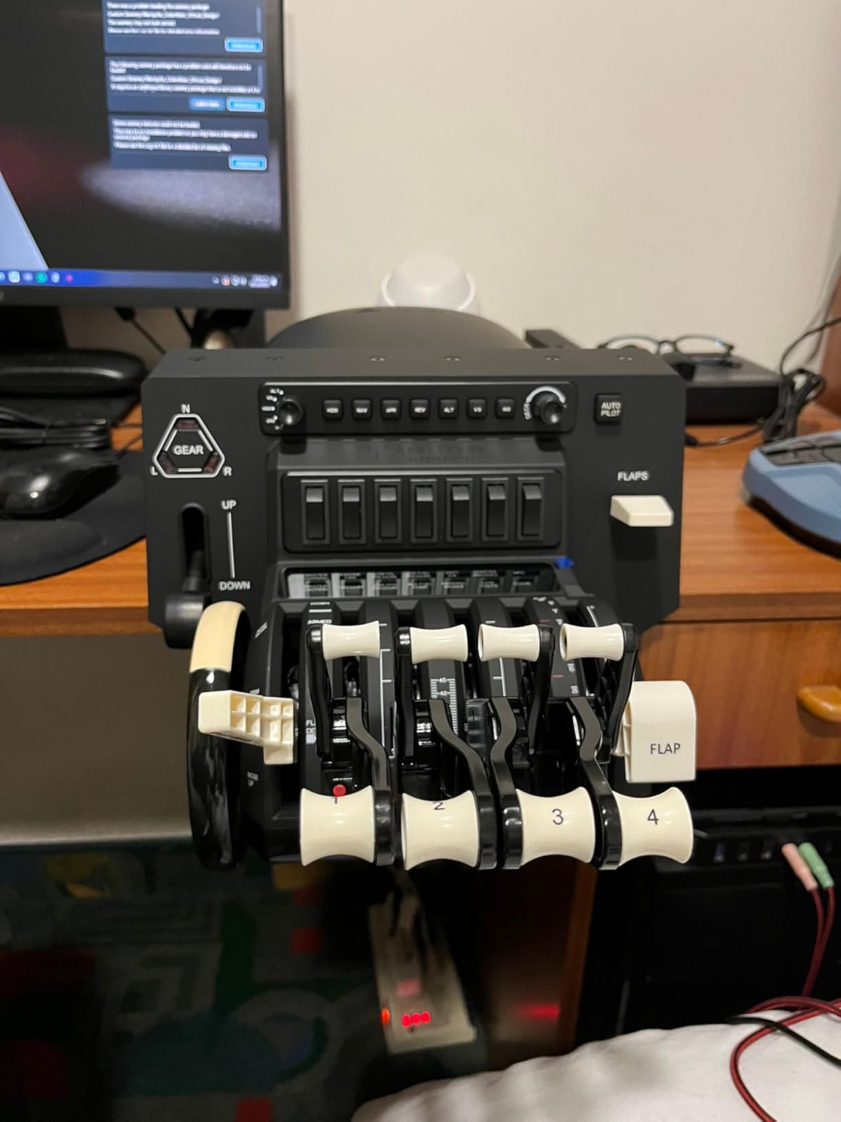 Honeycomb Bravo Throttle Quadrant customer photo 2