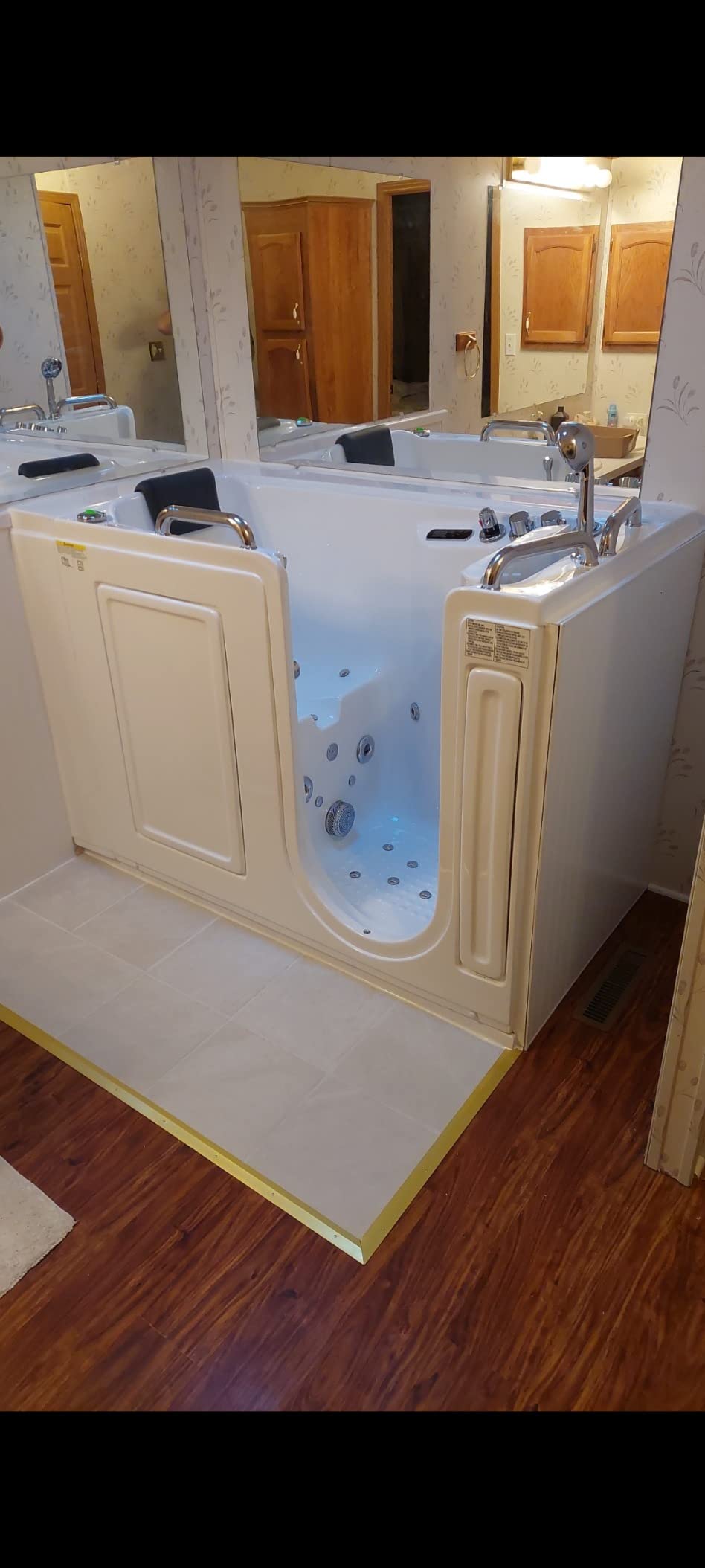 ANZZI Walk In Tub, 27 X 53 In, Right Drain, 12 Whirlpool & 18 Air Jets customer photo 2
