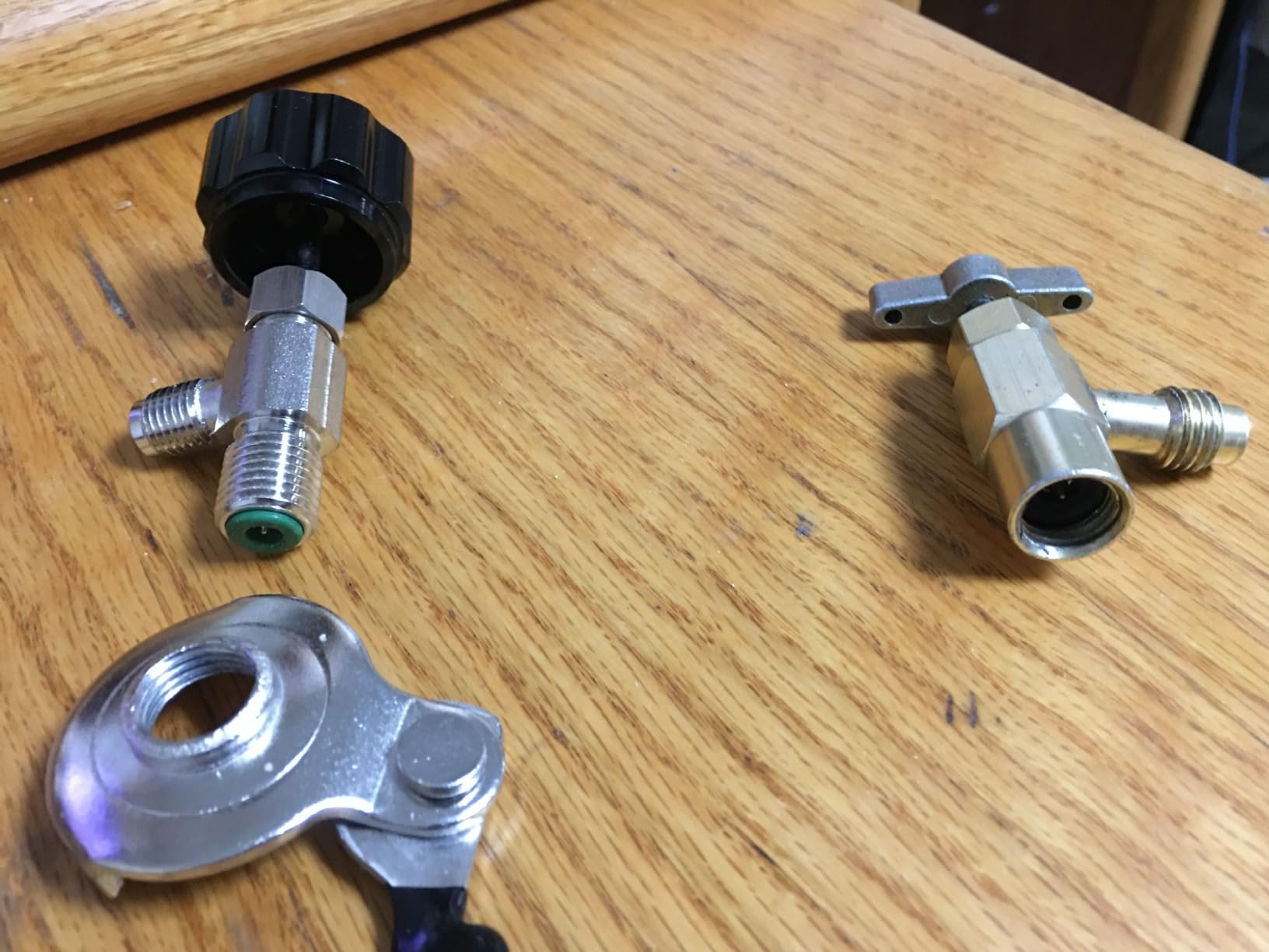 Lichamp HVAC Gauges with Hoses, AC Manifold Gauge Set R134A R410A R404A R22 Refrigerant Gauges customer photo 1