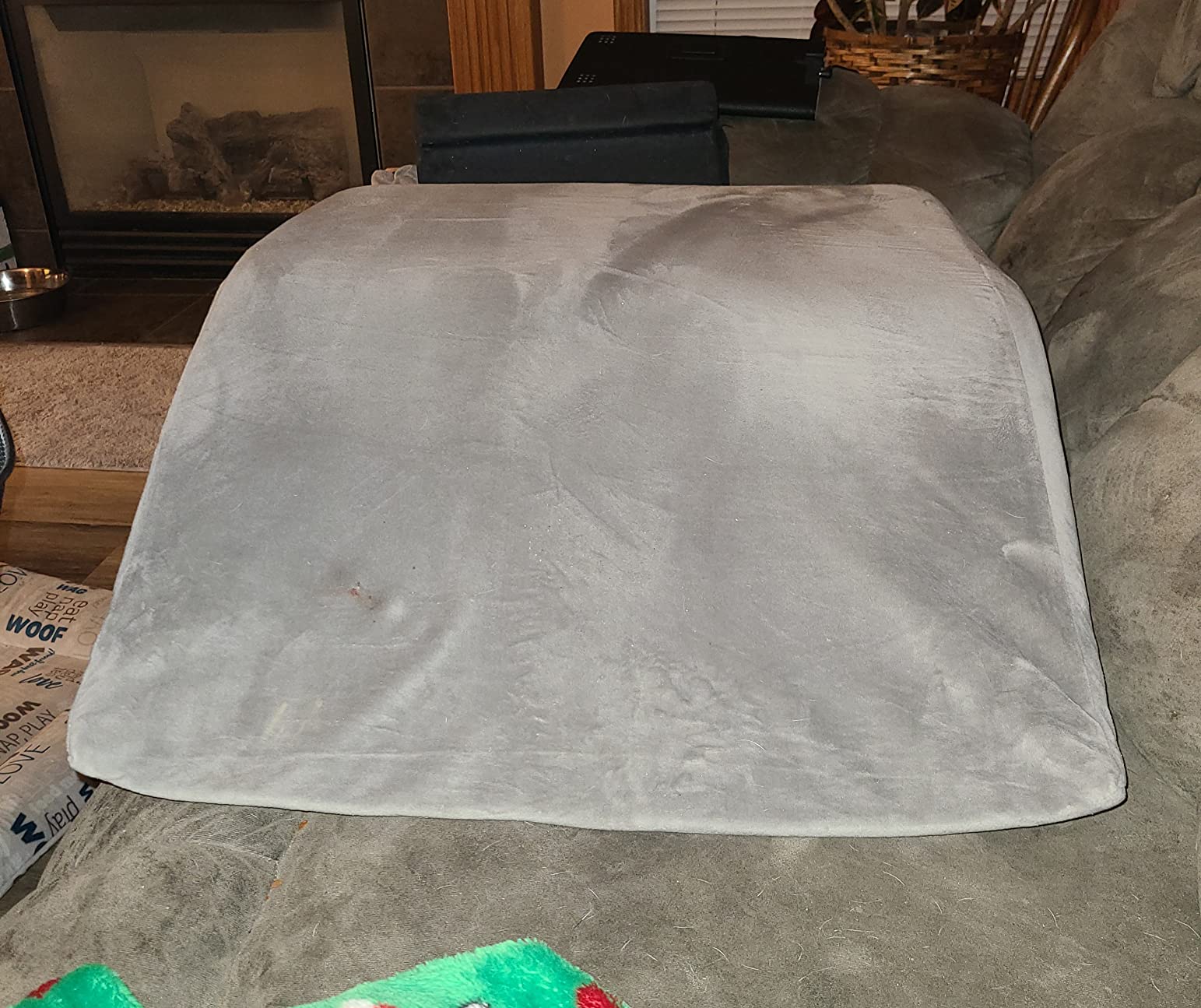 Leg Elevation Pillow - Memory Foam Leg Elevating Pillow | Leg Rest Wedge - Leg Pillow Elevation Blood Circulation | Relieves and Recovers Foot & Ankle Injuries | Foot Elevation Pillows for Swelling customer photo 2