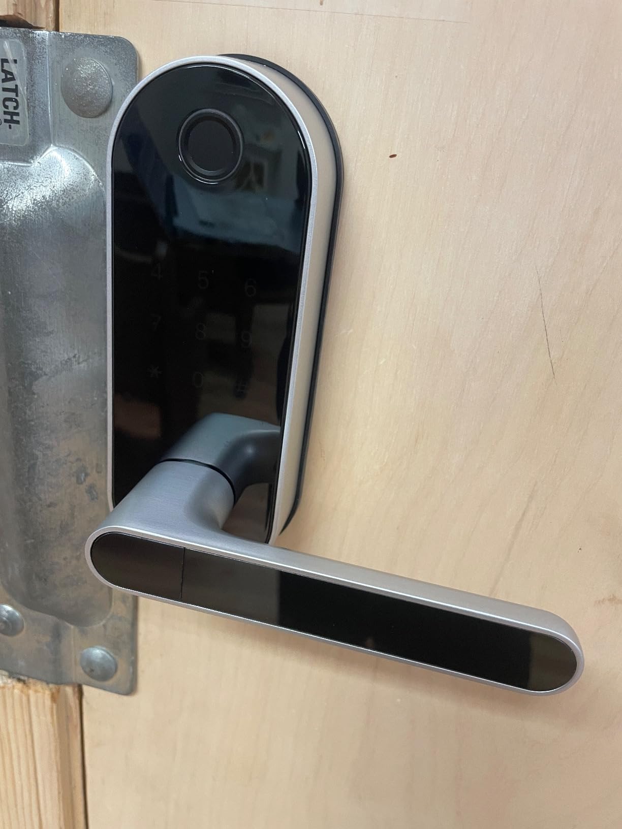Fingerprint Smart Door Lock with Handle & Keypad – No More Lost Keys, Keyless Entry & Remote Access for Home, Kids, Airbnb & Rental Property, DIY Install, Alexa & Google Compatible customer photo 1