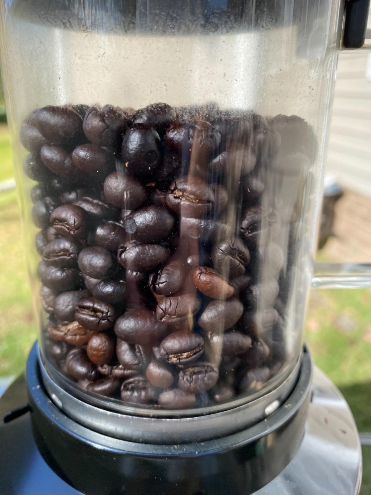 Fresh Roast SR800 Coffee Roaster – Roast Coffee at Home – Variable Heat and Fan Control – Digital Display – Roasts 6–8 oz (170–226g) Per Batch – Easy to Use – Fast Roast Time customer photo 1