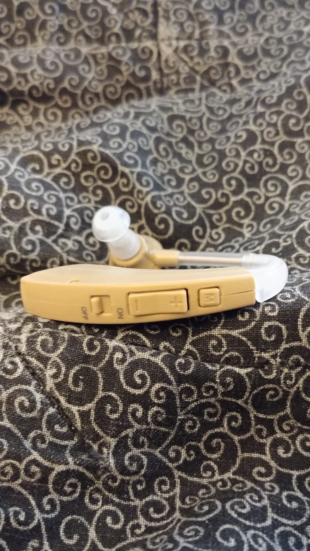 Hearing Aid for Seniors, Noise Cancelling, 500 Hours Per Battery Life customer photo 2