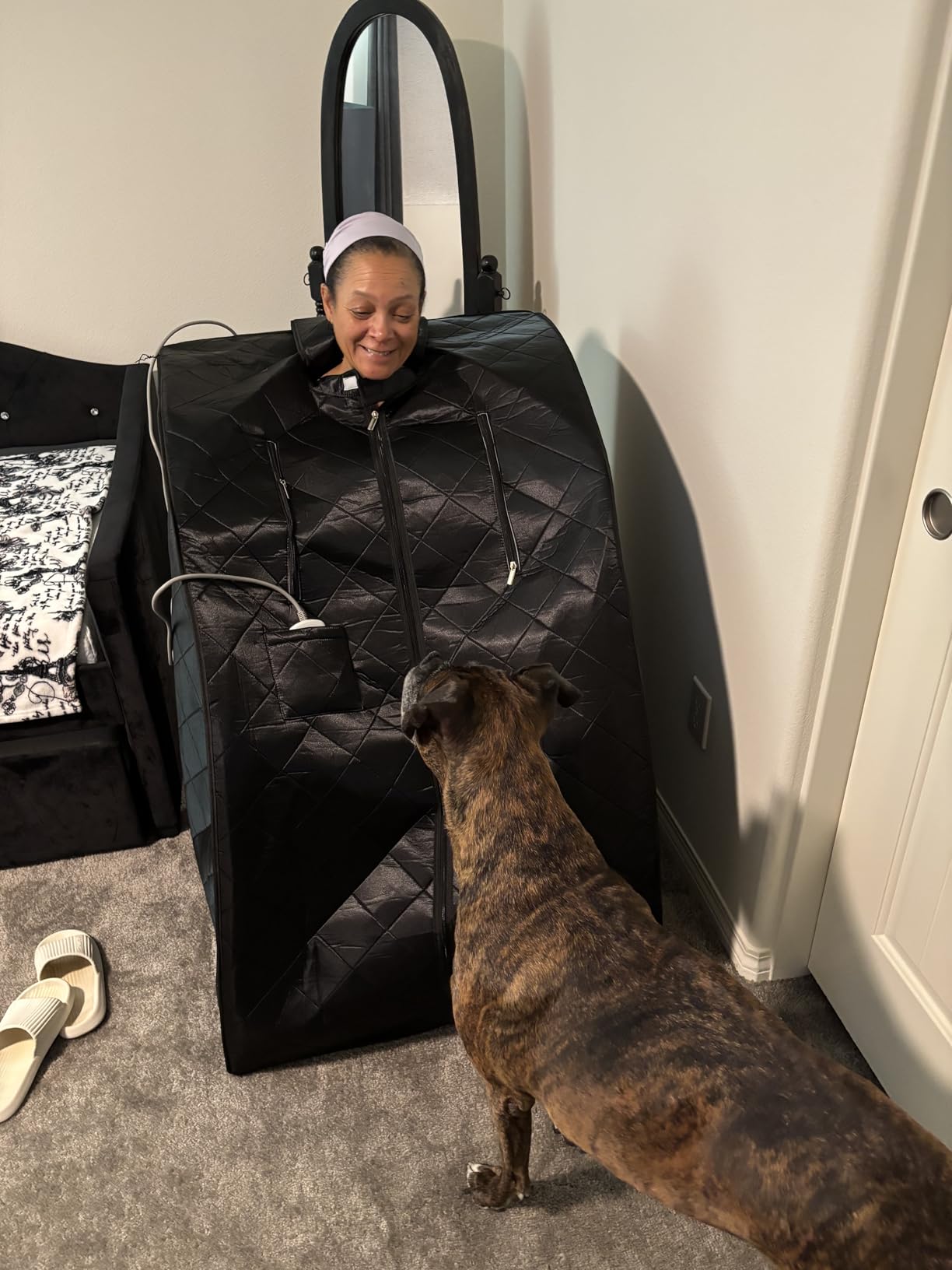 ZONEMEL Portable Infrared Sauna, 1 Person at Home Full Body Sauna, Individual Home Spa Tent with Heating Foot Pad, Upgraded Sauna Chair (L 27.6’’ x W 31.5’’ x H 37.8’’, Black) customer photo 1