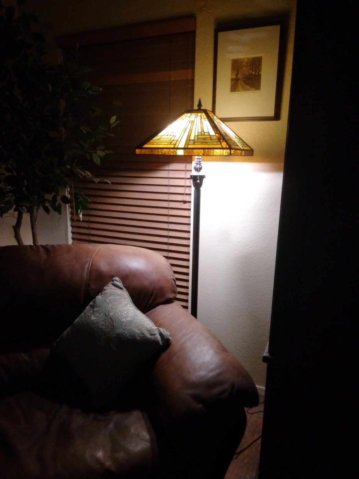 Capulina Tiffany Lamp Antique Amber Brown Stained Glass Floor Lamp 2-Light customer photo 1