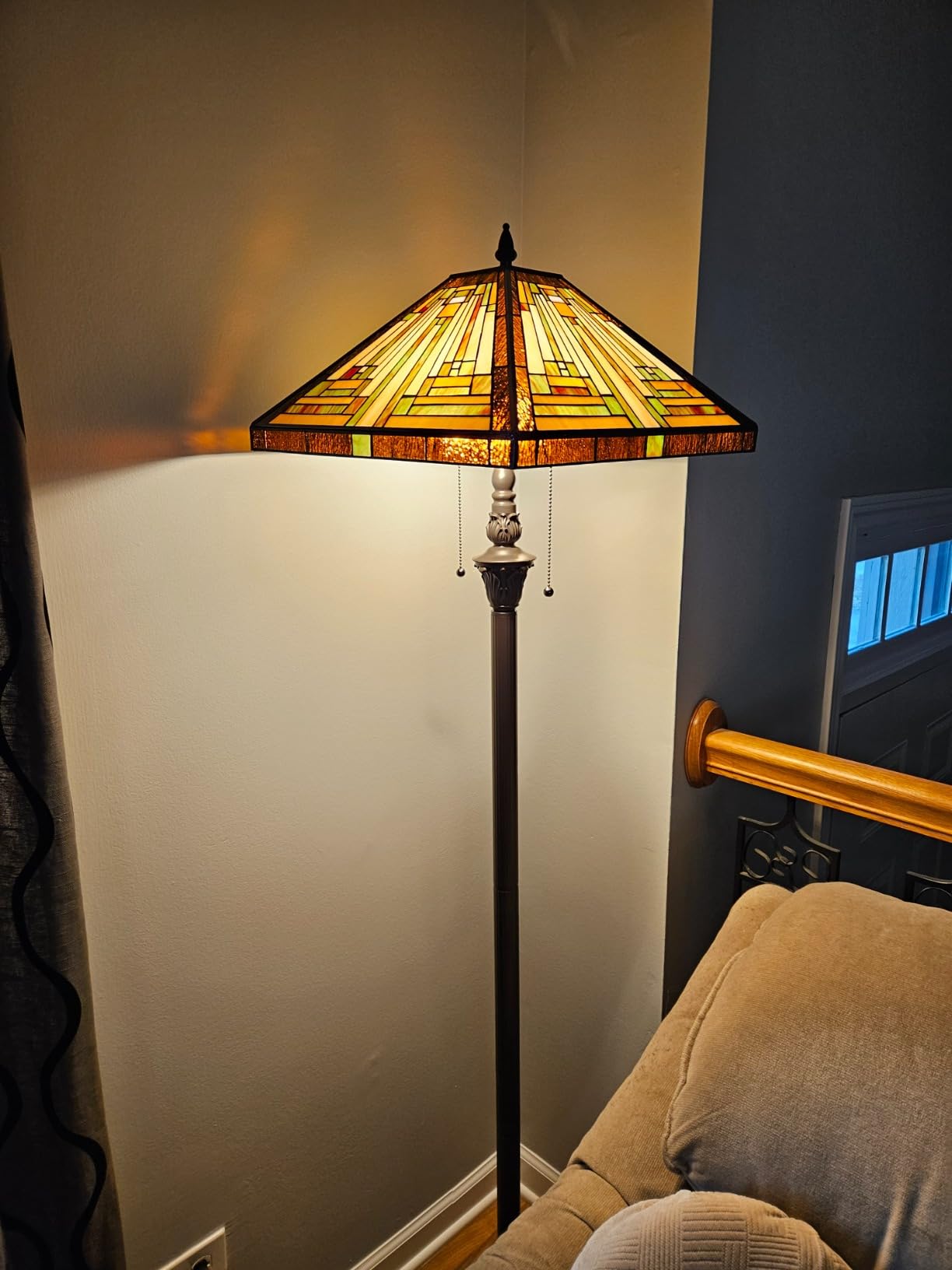 Capulina Tiffany Lamp Antique Amber Brown Stained Glass Floor Lamp 2-Light customer photo 2