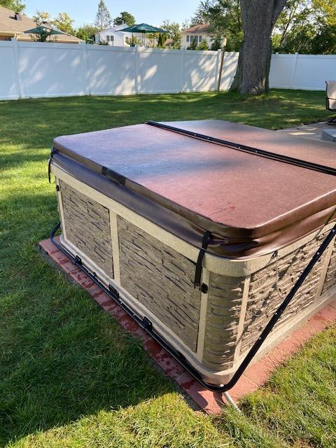 Puri Tech Cover Lifts Fold Bottom or Deck Mount Spa & Hot Tub Cover Lift Removal customer photo 2