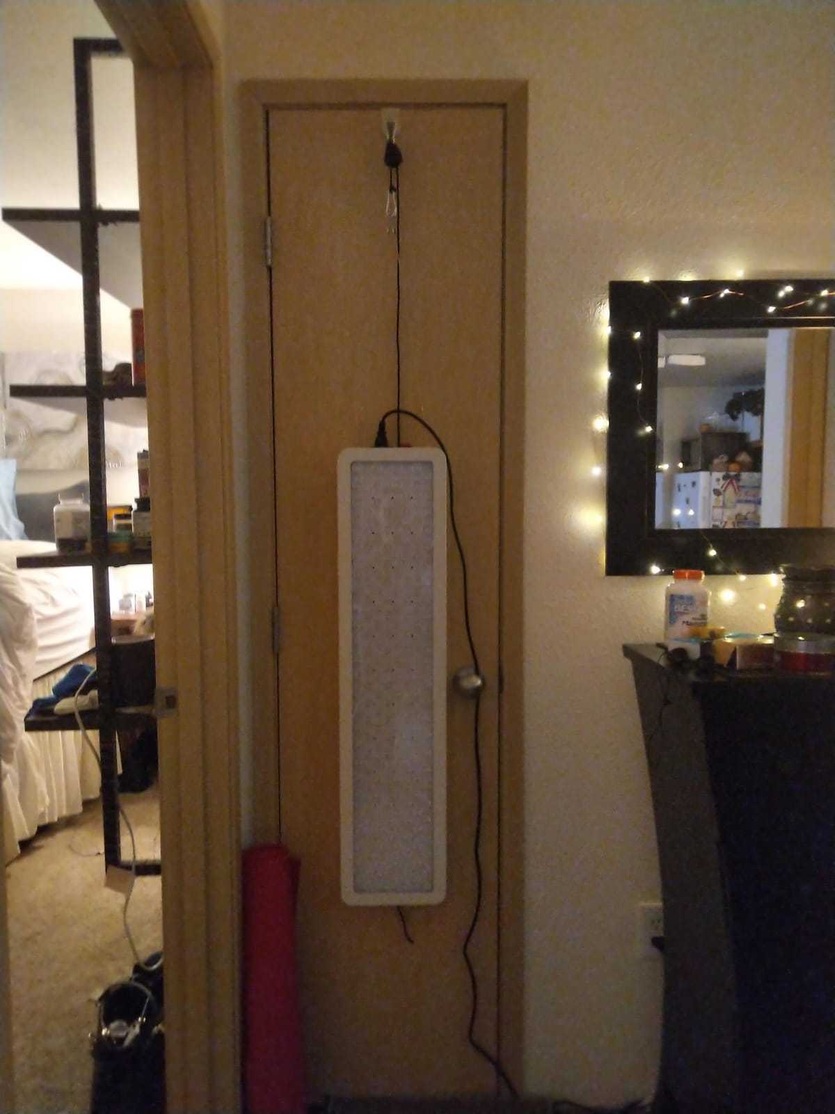 BestQool Red Light Therapy Panel, 4 Wavelengths 200 LEDs Full Body, 330W customer photo 2