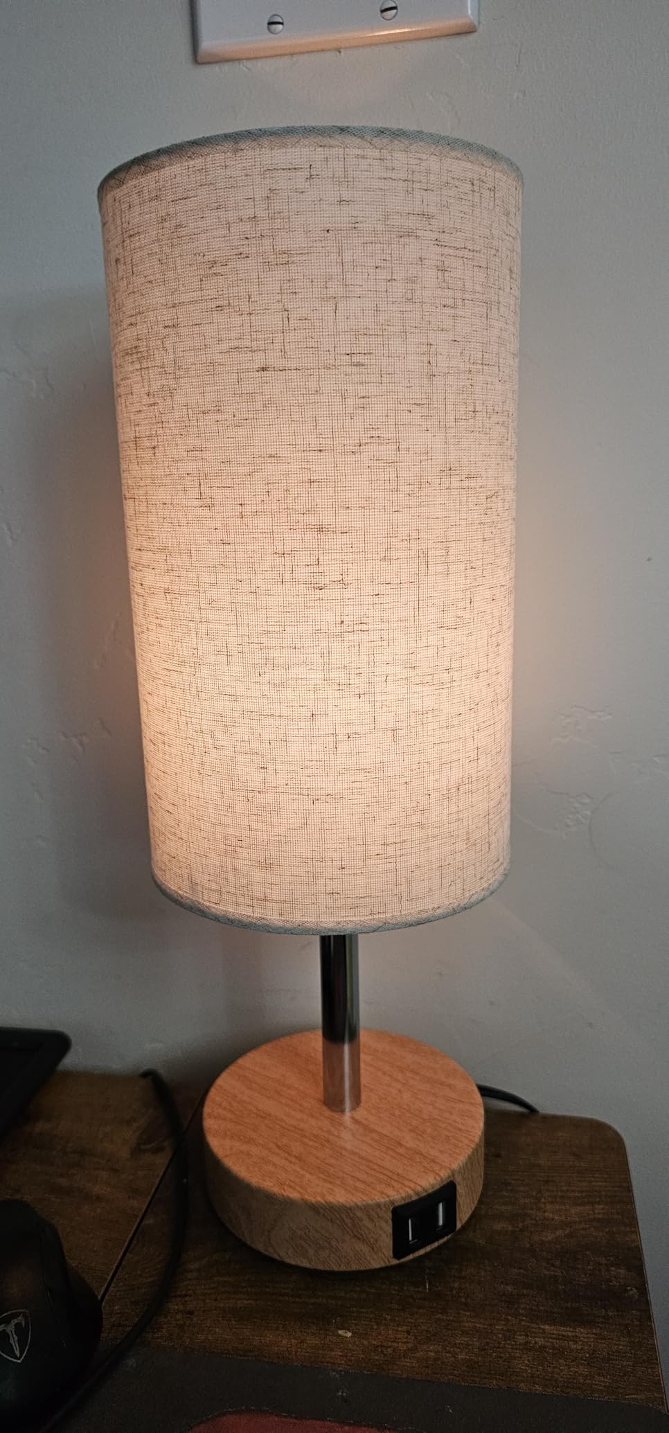 Yarra-Decor Bedside Table Lamp with USB Ports - Touch Control for Bedroom 3 Way Dimmable Nightstand Lamp with Round Fabric Shade for Living Room, Dorm, Home Office, Corded Electric customer photo 2