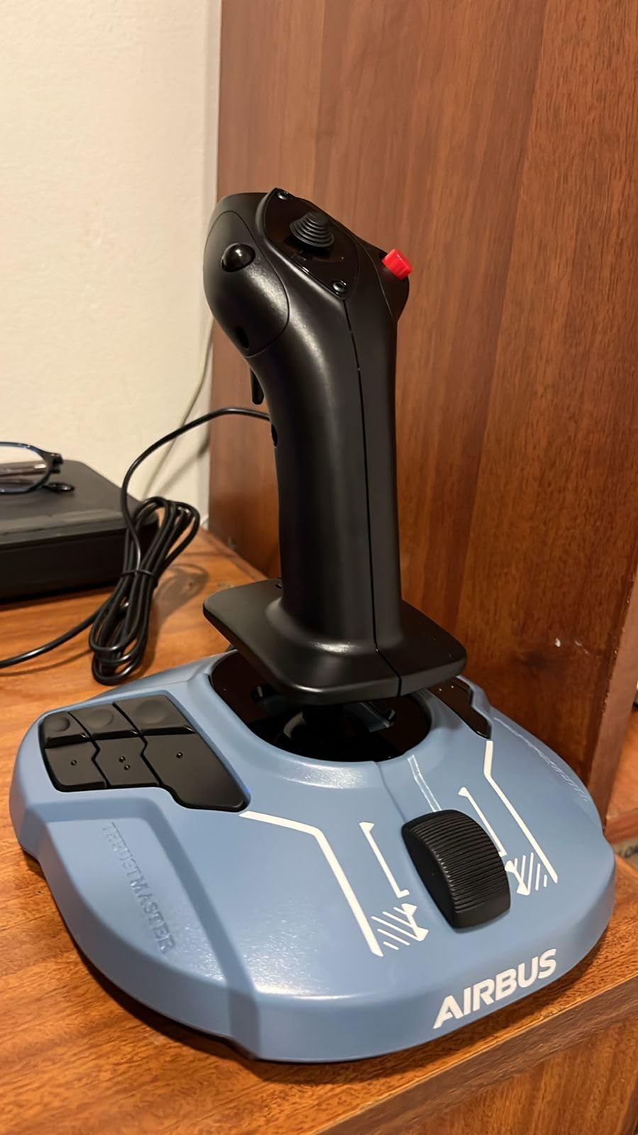 Thrustmaster TCA Quadrant Airbus Edition Flight Sim Throttle - PC customer photo 2