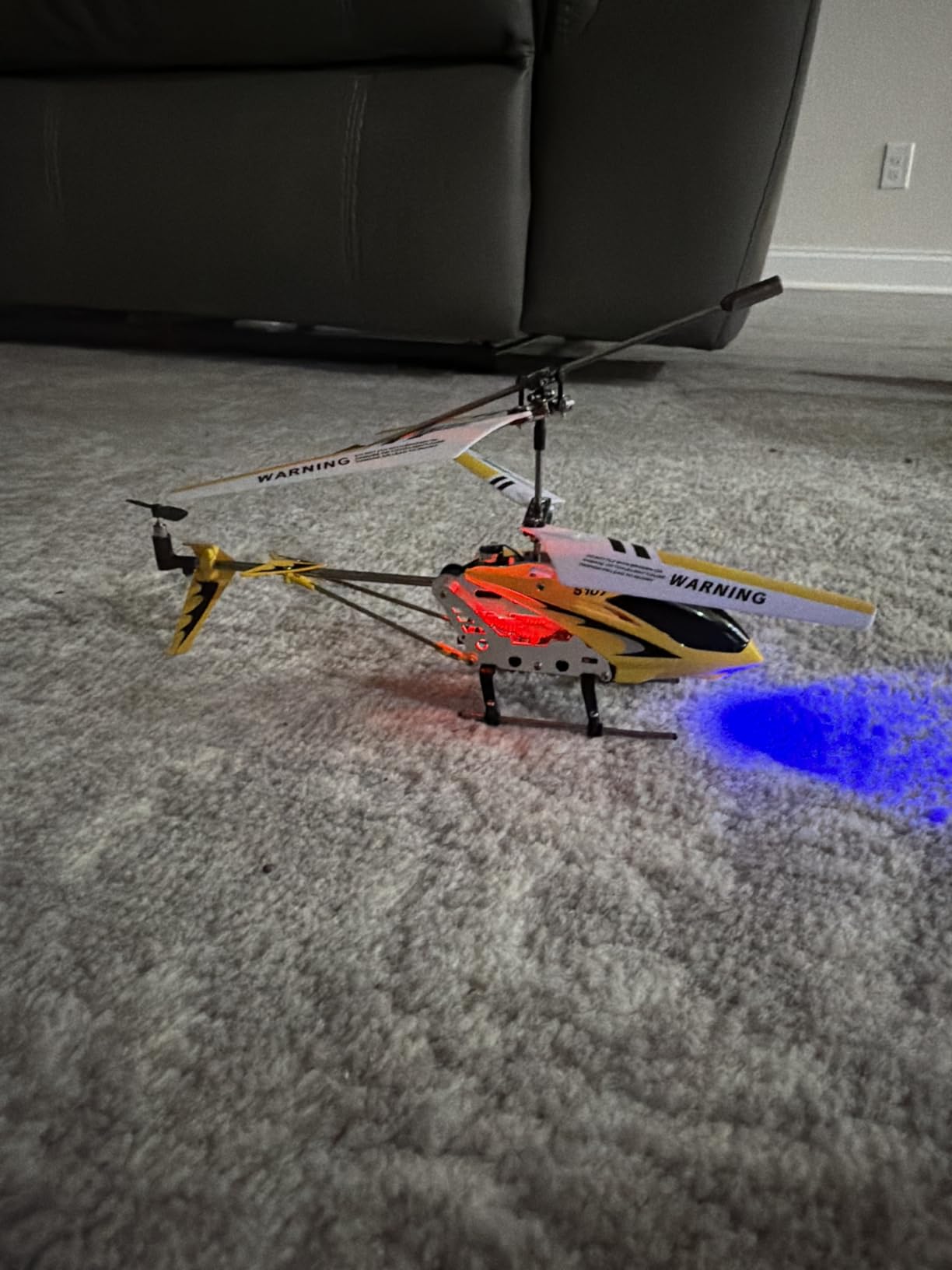 Cheerwing S107/S107G Phantom 3CH 3.5 Channel Mini RC Helicopter with Gyro Crimson customer photo 2