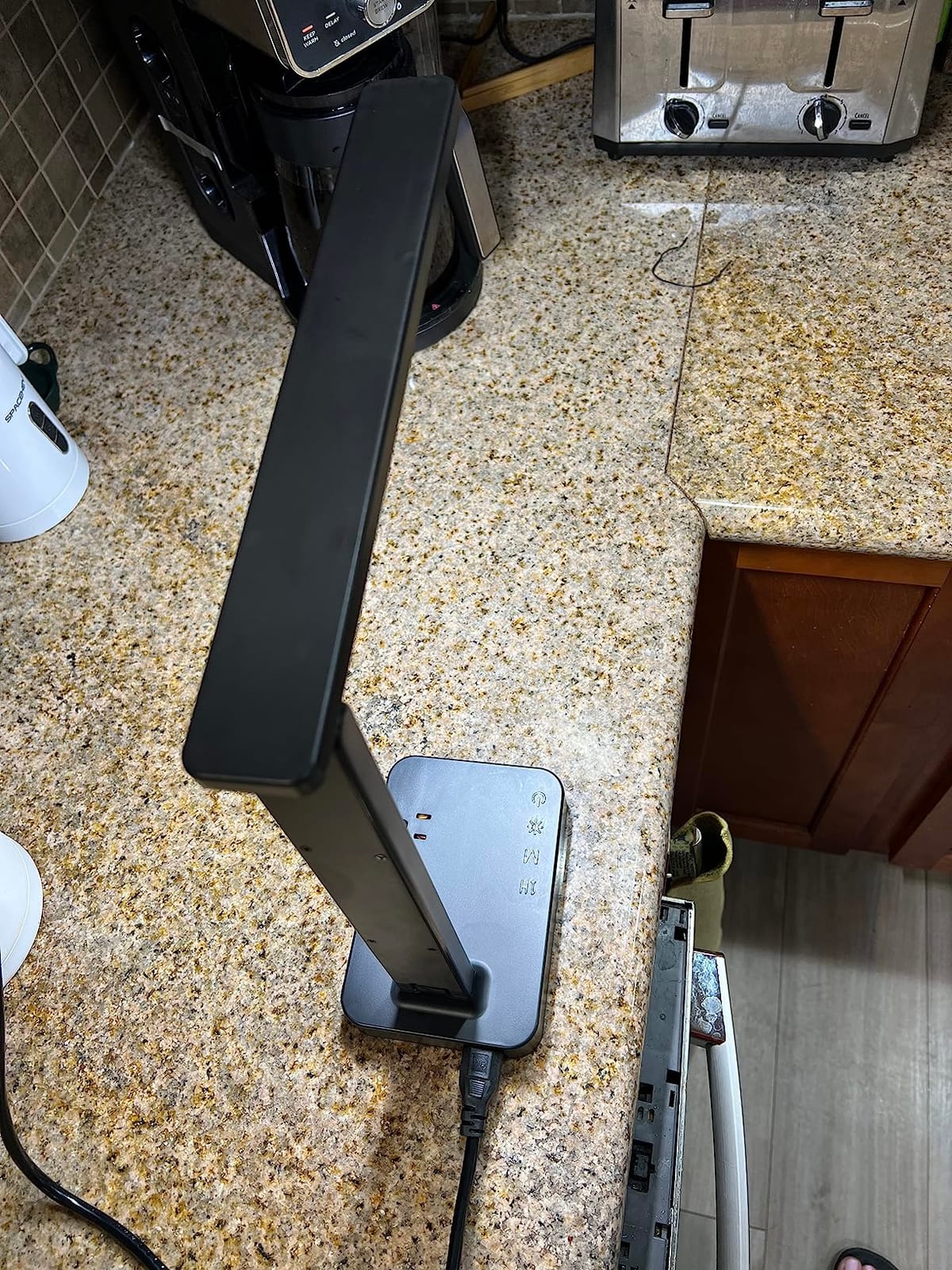 Drevet LED Desk Lamp for College Dorm Room, Desk Light with 1 USB Charging Port 2 AC Power Outlet, 3 Lighting Modes, 3 Level Brightness Touch Lamp, Eye-Caring Home Office Foldable Table Lamp customer photo 2