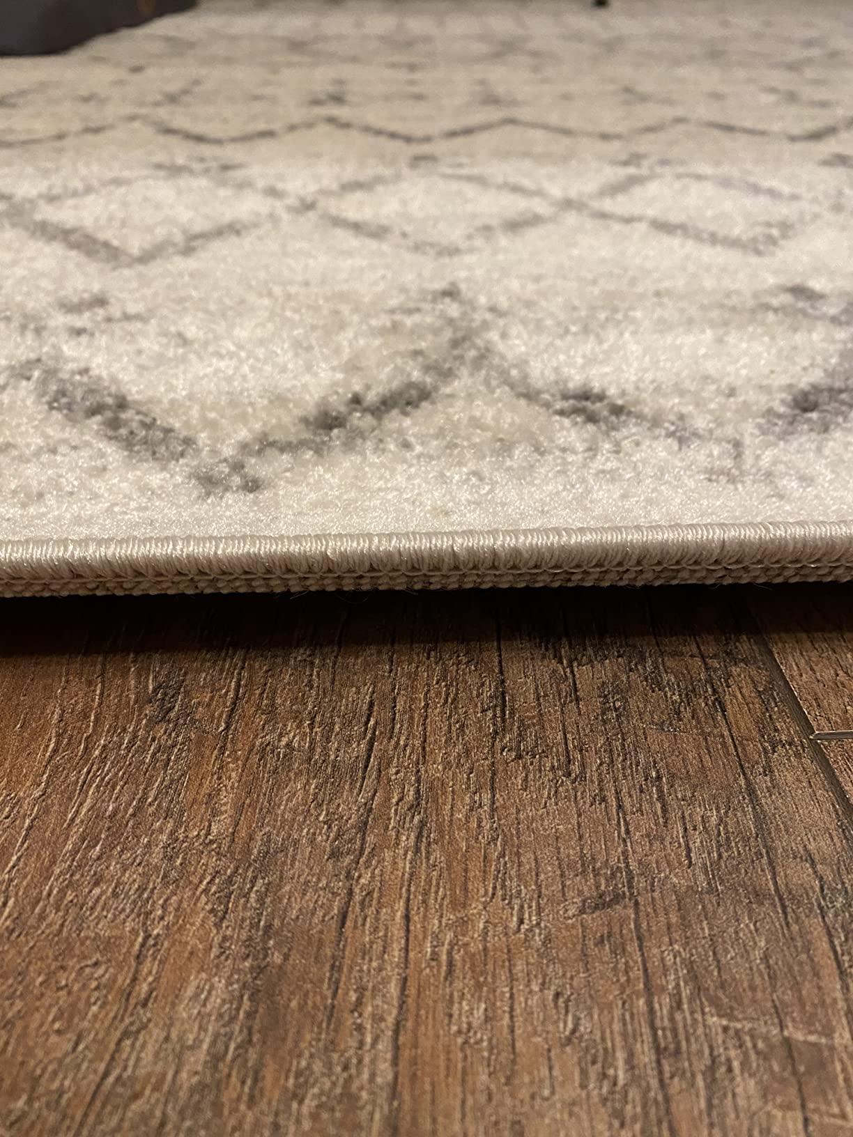 JONATHAN Y Boho Vintage Diamond Black/Ivory Indoor Area Rug 8X10 ft, Moroccan Hype for Living Room, Bedroom, Kitchen, Office, Easy-Cleaning, High Traffic, Pet-Friendly, Non-Shedding customer photo 2