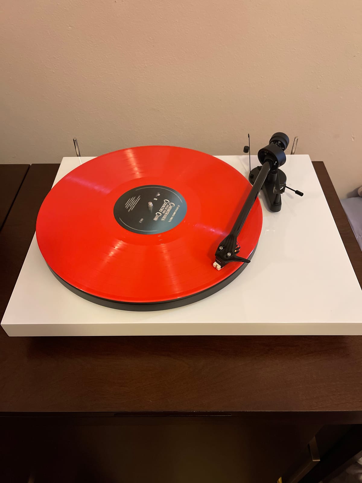 Pro-Ject Debut Carbon EVO Turntable with Sumiko Rainier Cartridge (Gloss Red) customer photo 2