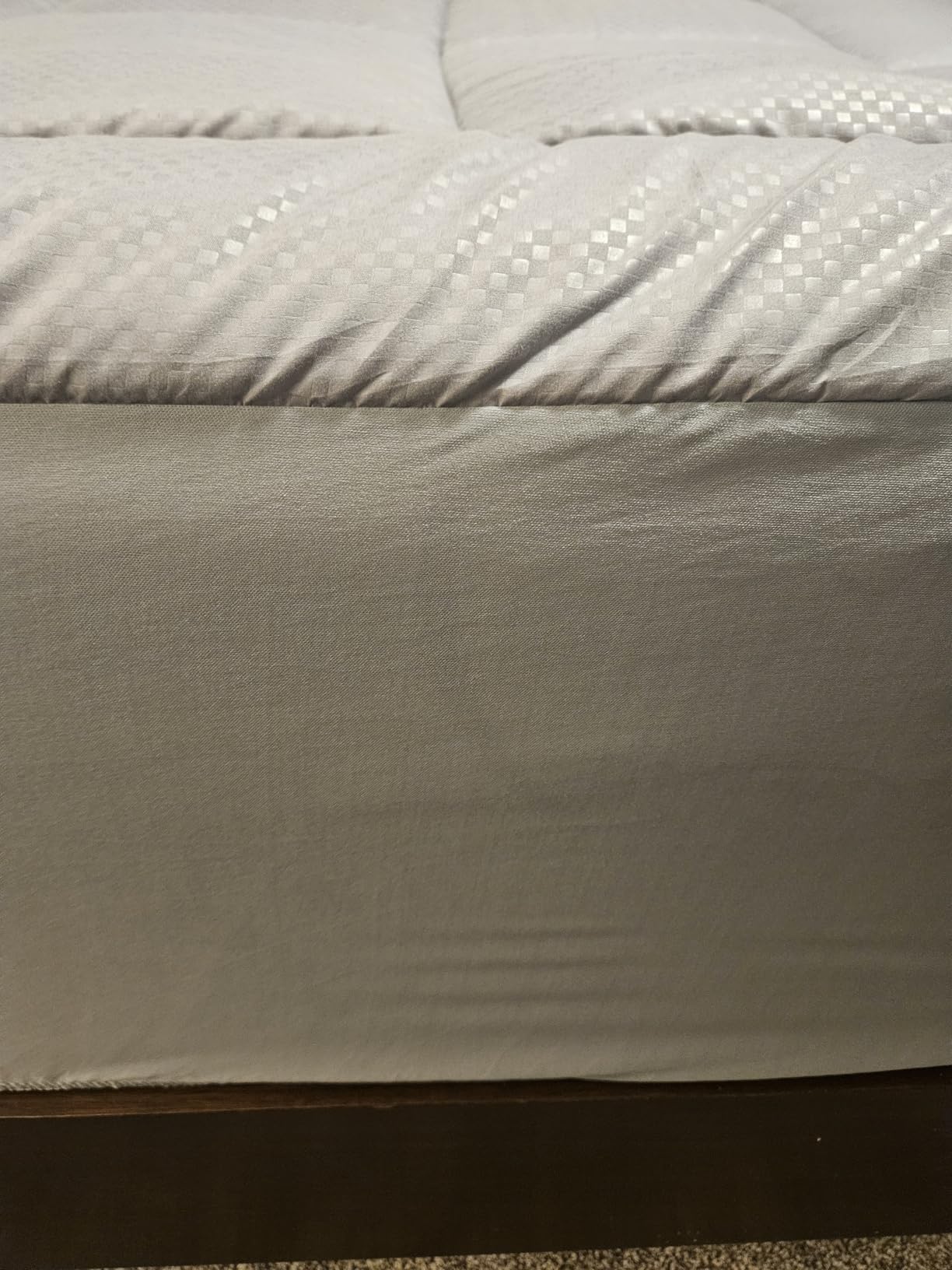 MATBEBY Queen Size Mattress Pad - Cooling Breathable Mattress Topper, Quilted Fitted Mattress Protector, Pillow Top Mattress Cover with 8-21