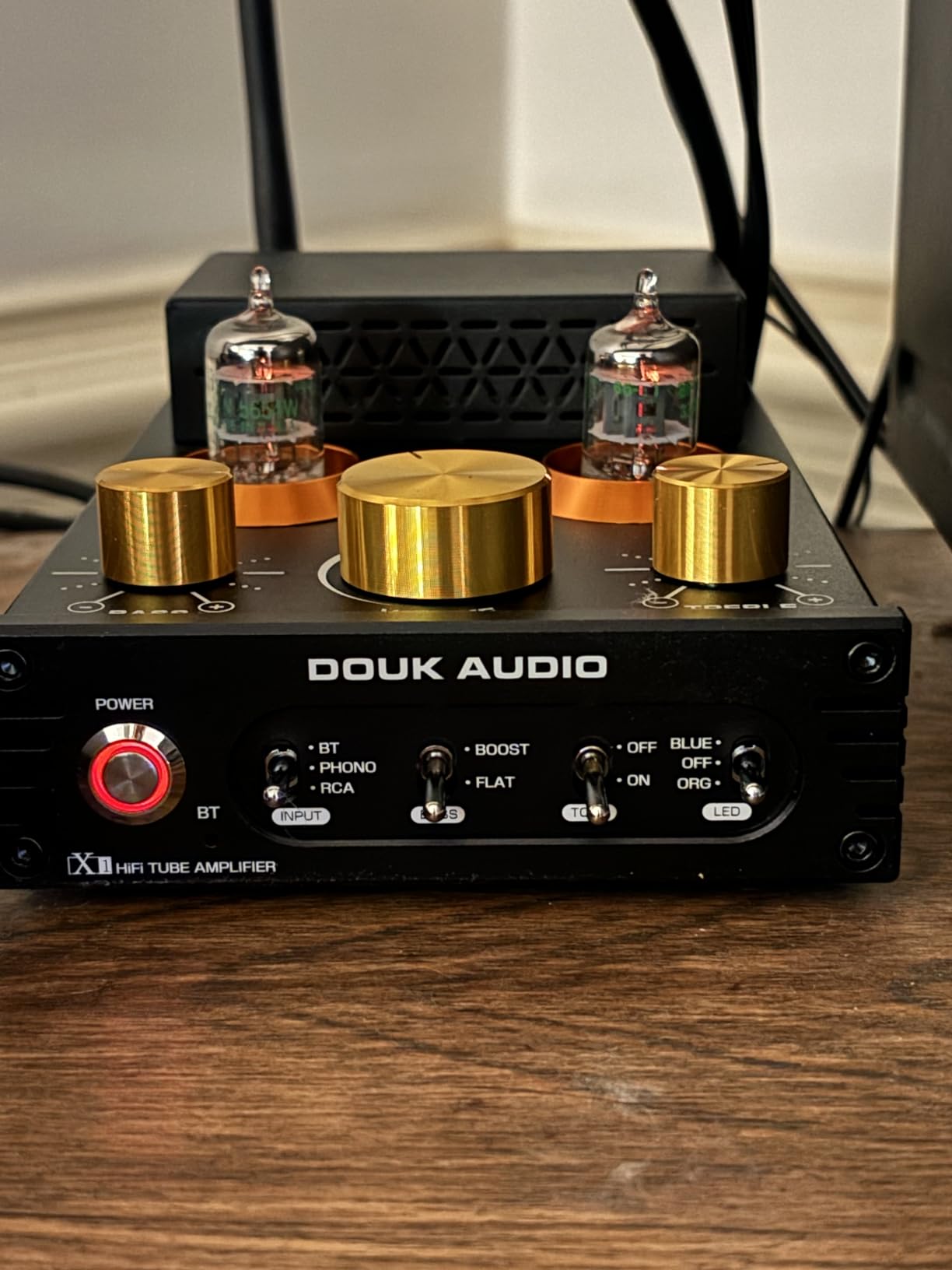 Douk Audio Tube Phono Amp: Bluetooth Receiver | 2-Channel Amplifier for MM Turntables | 160W×2 TDA7498E | Tone Control | for Desktop Vinyl HiFi Home Audio System (X1) customer photo 2