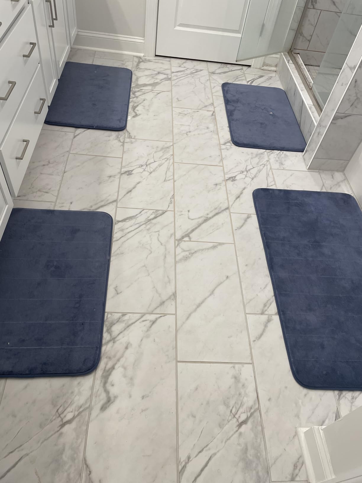 Yimobra Memory Foam Bath Mat Set 3 Pieces- Super Soft Absorbent Quick Dry Bathroom Rug Sets, Machine Washable Non Slip Floor Carpet for Tub Shower, Vanity & Toilet Base, Gray customer photo 2