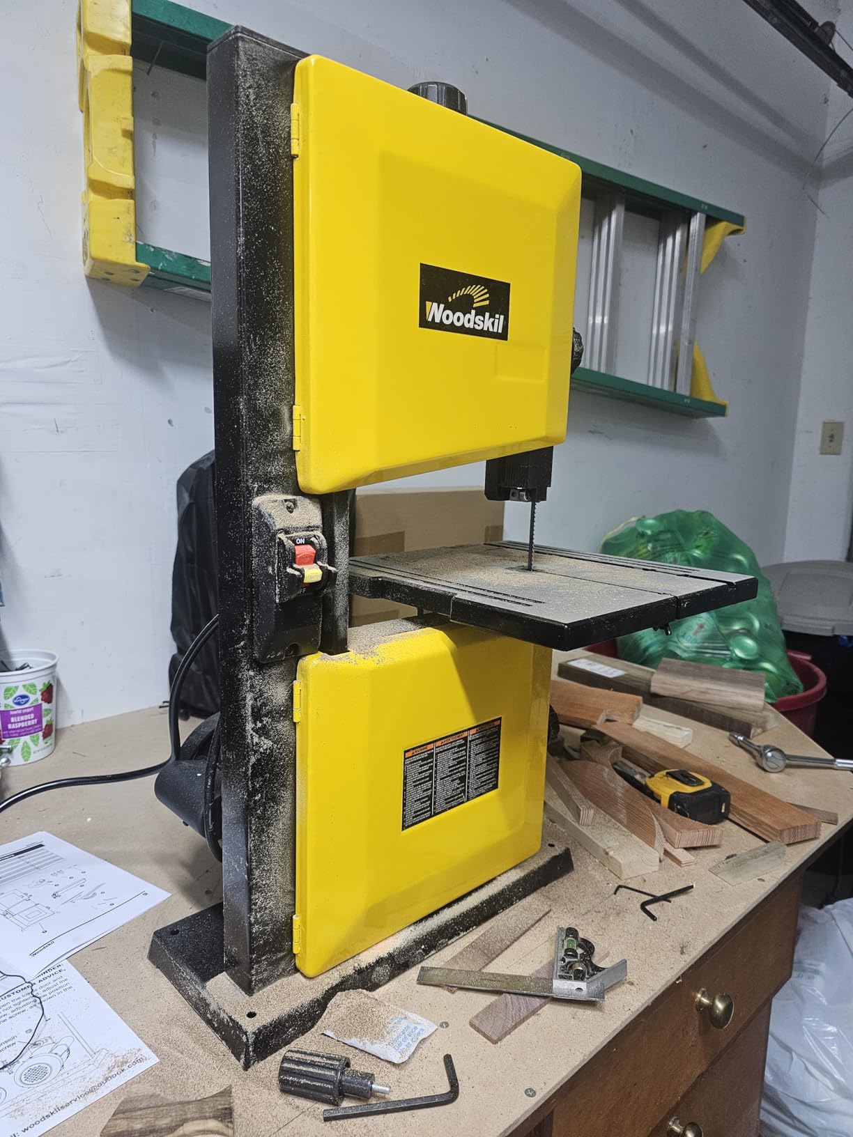 WOODSKIL 9-Inch Band Saw, 3-Amp Benchtop Bandsaw, 2500 FPM Blade Speed | 3-1/2-Inch Cutting Depth, 9-Inch Cutting Width, 0-45° Cast Aluminum Table and Steel Base, Ideal Bandsaw for Woodworking customer photo 2